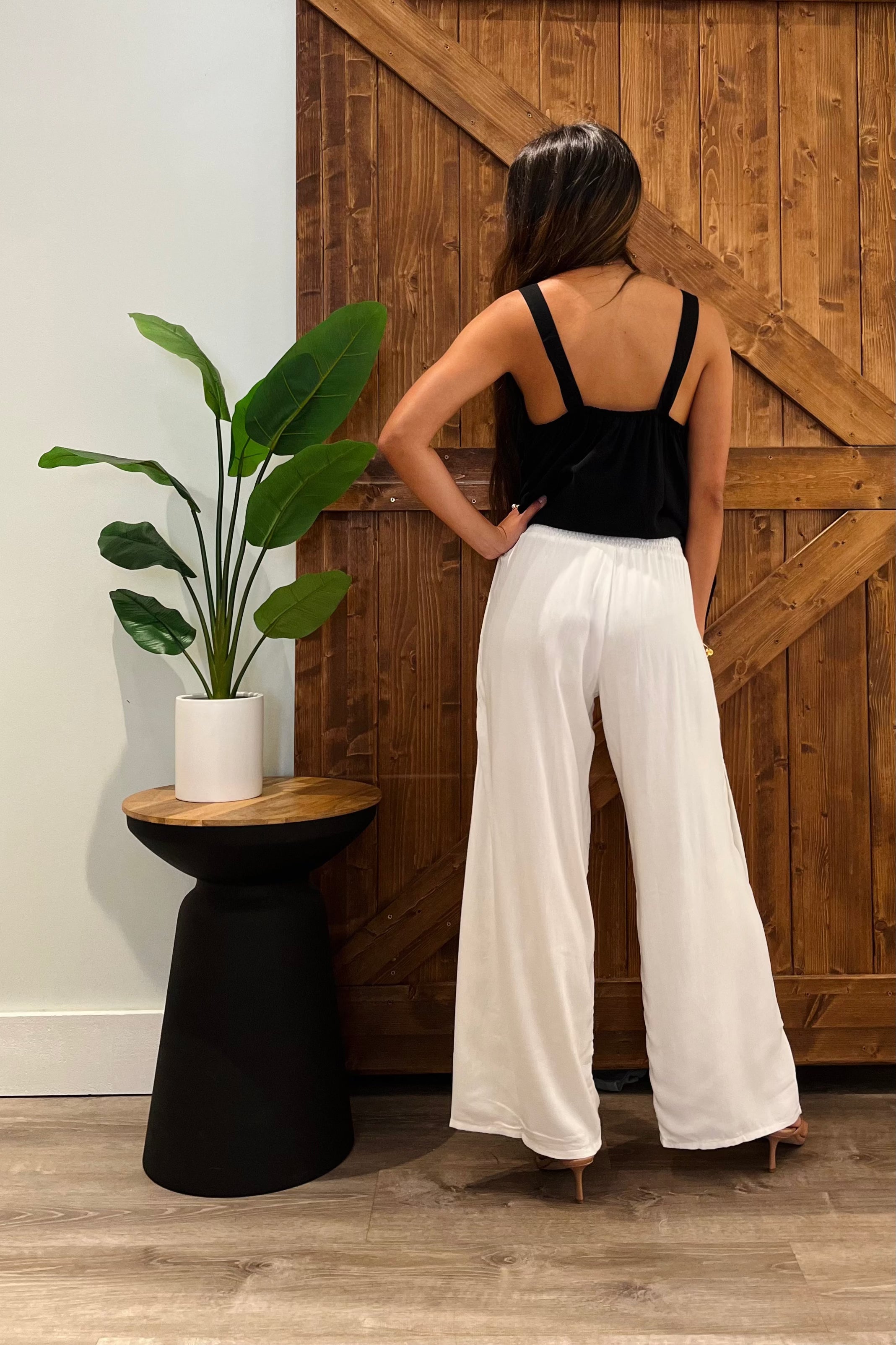 Shaina Pant / Off White Khush Clothing