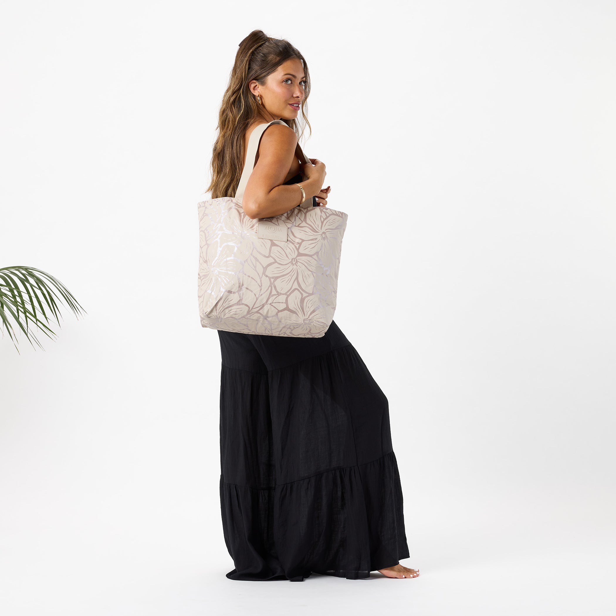 Backyard Day Tripper / Oyster Sandstone Aloha Collection