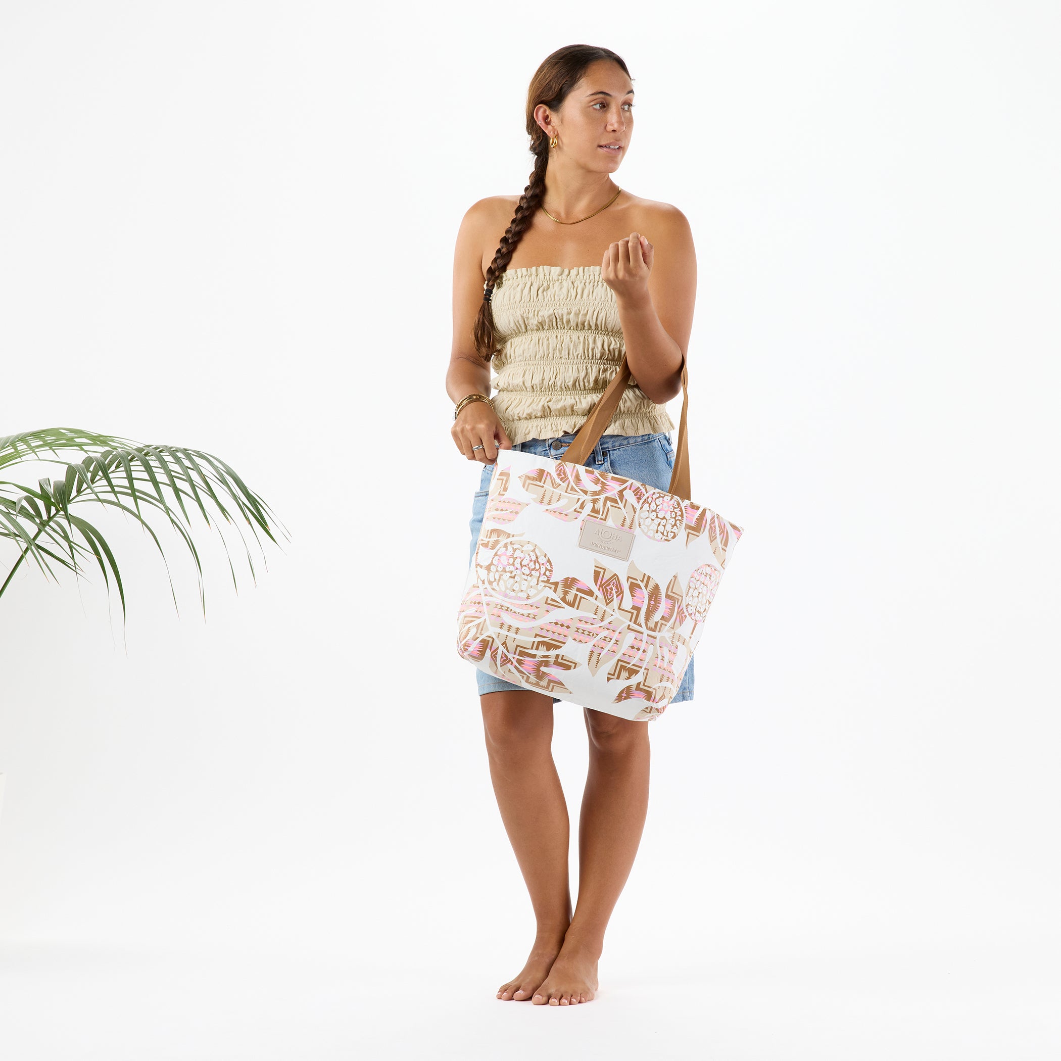 Holomua Harding Day Tripper / Toffee & Sandstone