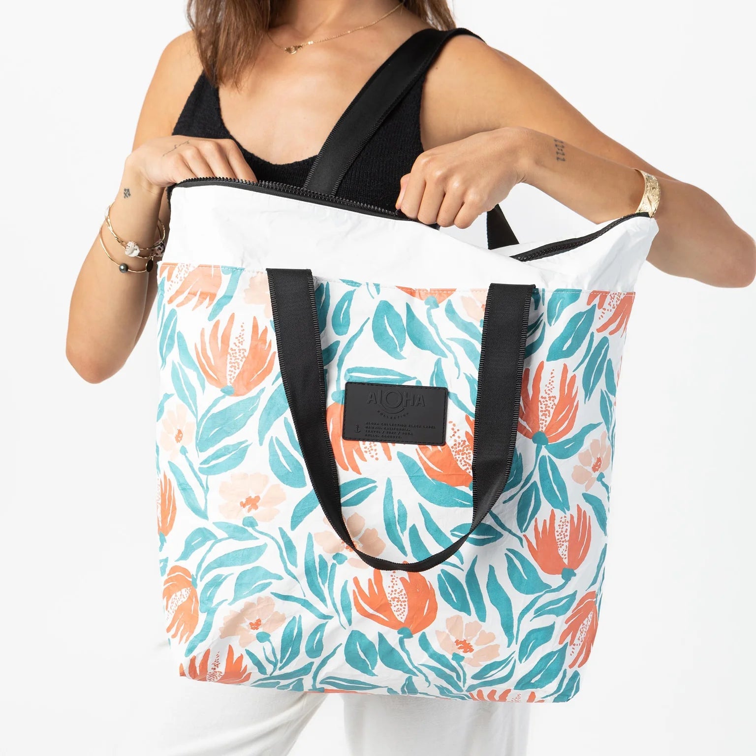 Poppies Day Tripper Aloha Collection