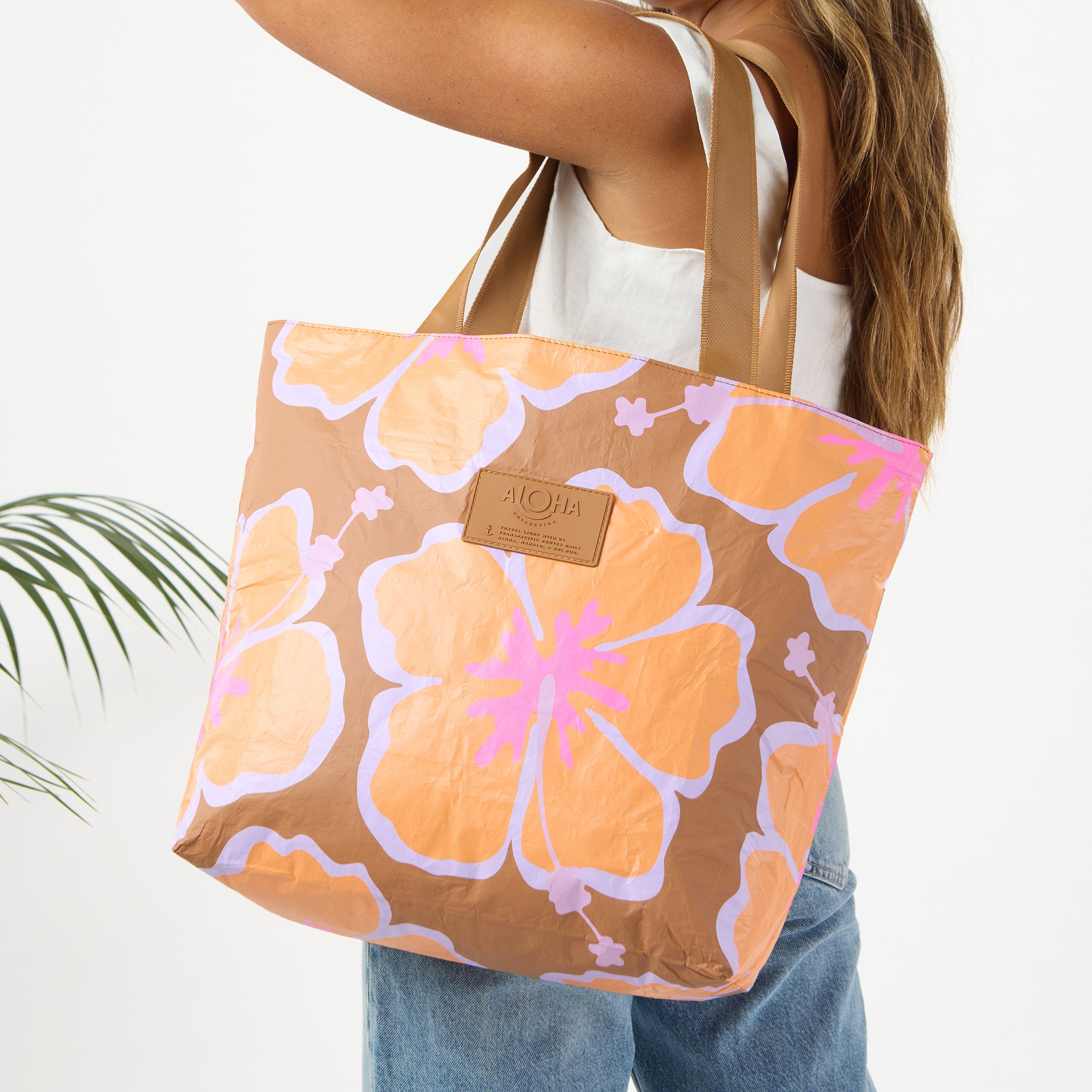 Pua Waikiki Day Tripper / Toffee Aloha Collection