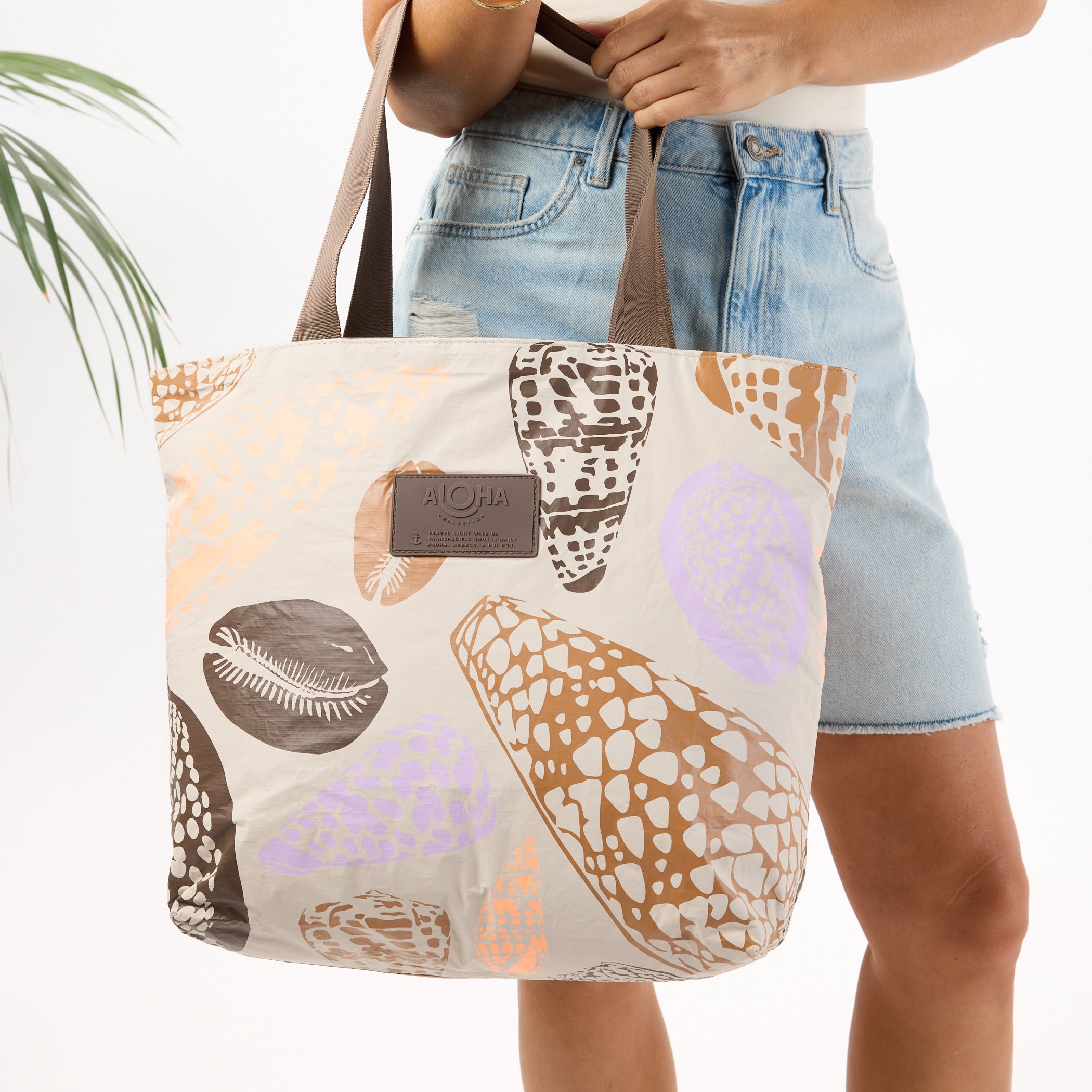 Shoreline Day Tripper / Sandstone Aloha Collection