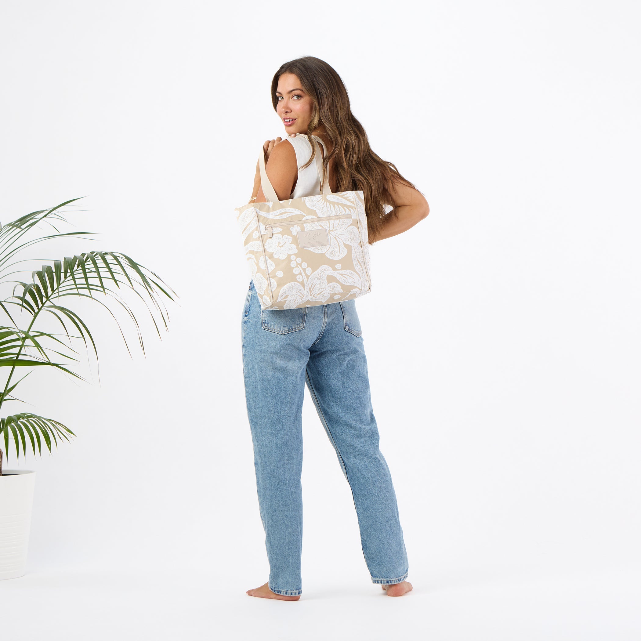 Breezy Go-To Tote / Latte Aloha Collection