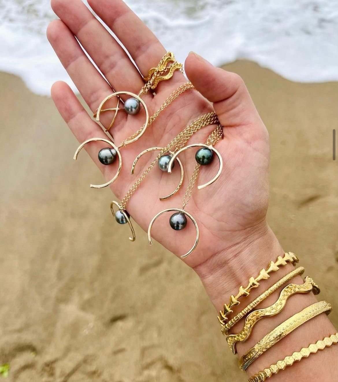 Moani Bangle KEANI JEWELRY