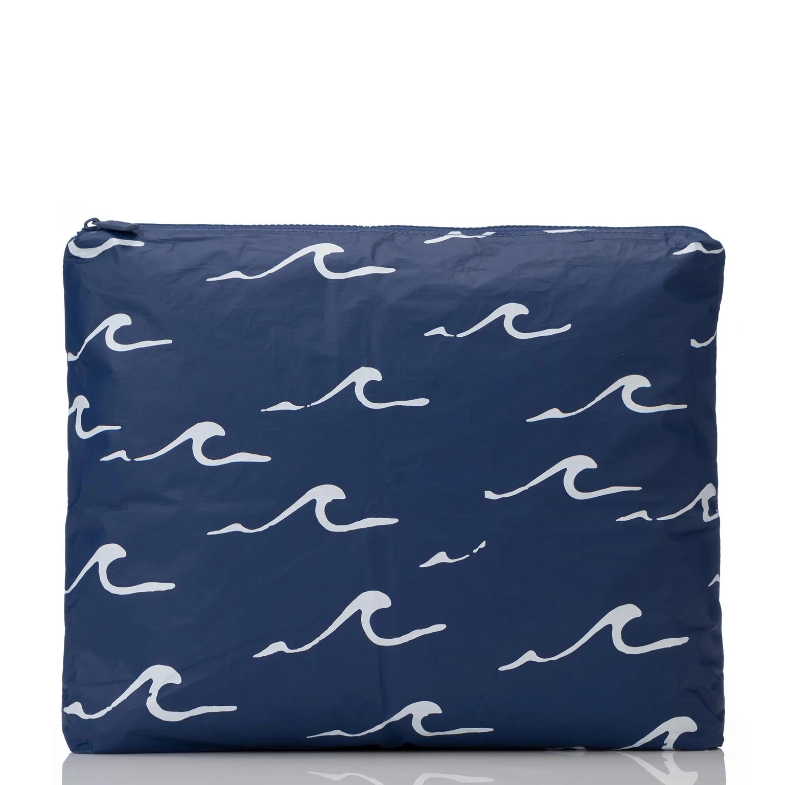 Seaside Max Pouch / White & Navy Aloha Collection