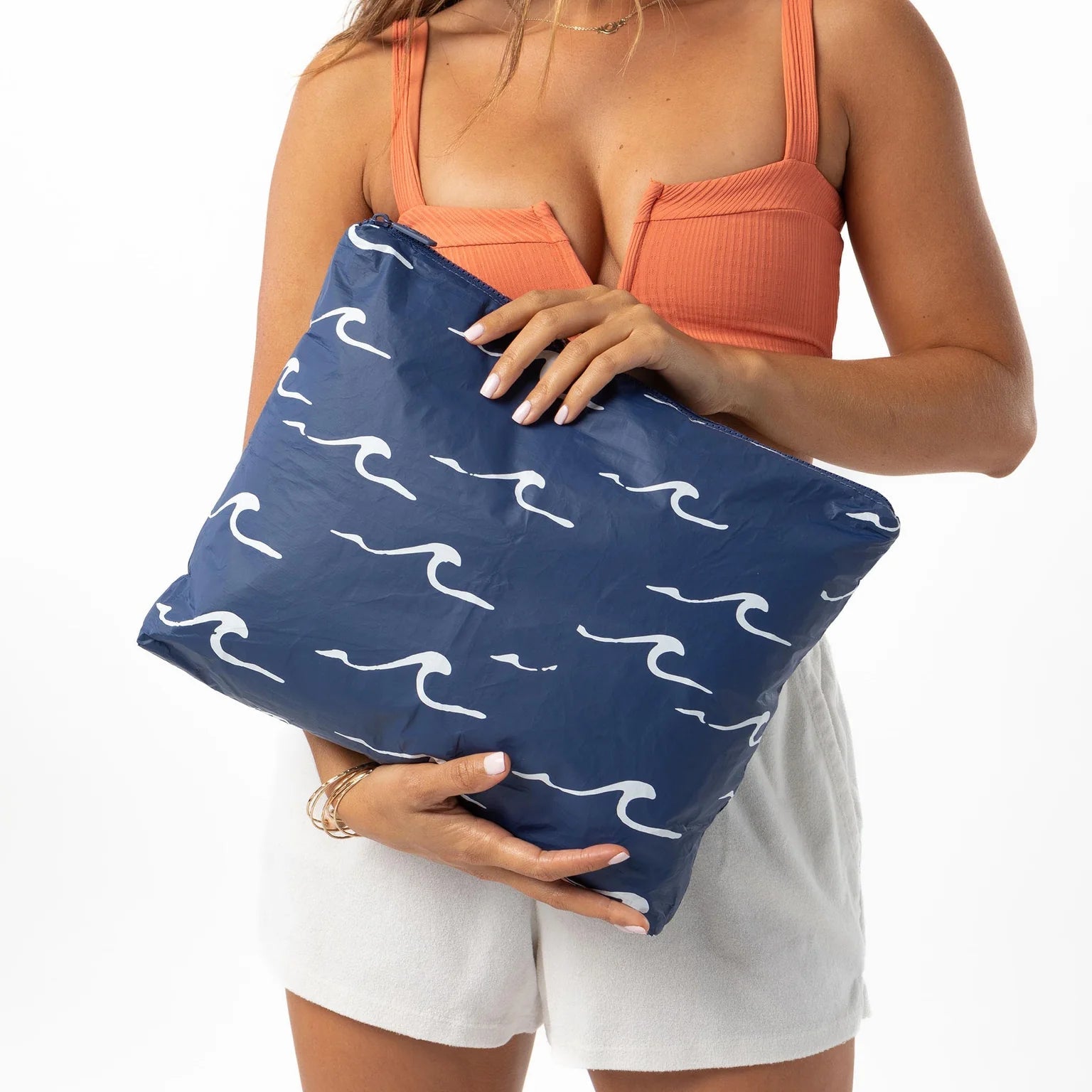 Seaside Max Pouch / White & Navy Aloha Collection