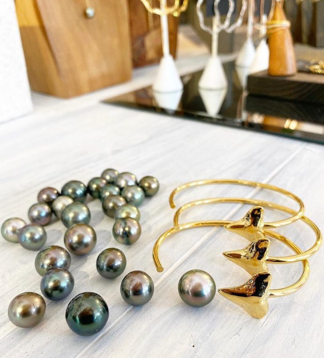 Manō Momi Cuff KEANI JEWELRY