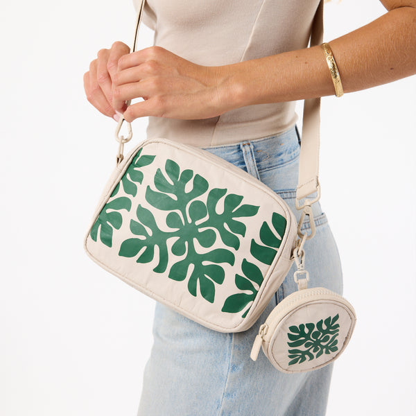 Applique Le Tour / Vineyard Aloha Collection