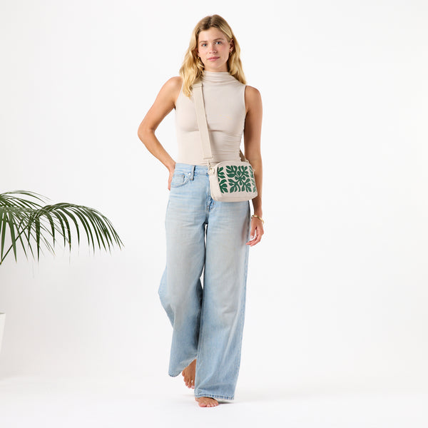 Applique Le Tour / Vineyard Aloha Collection