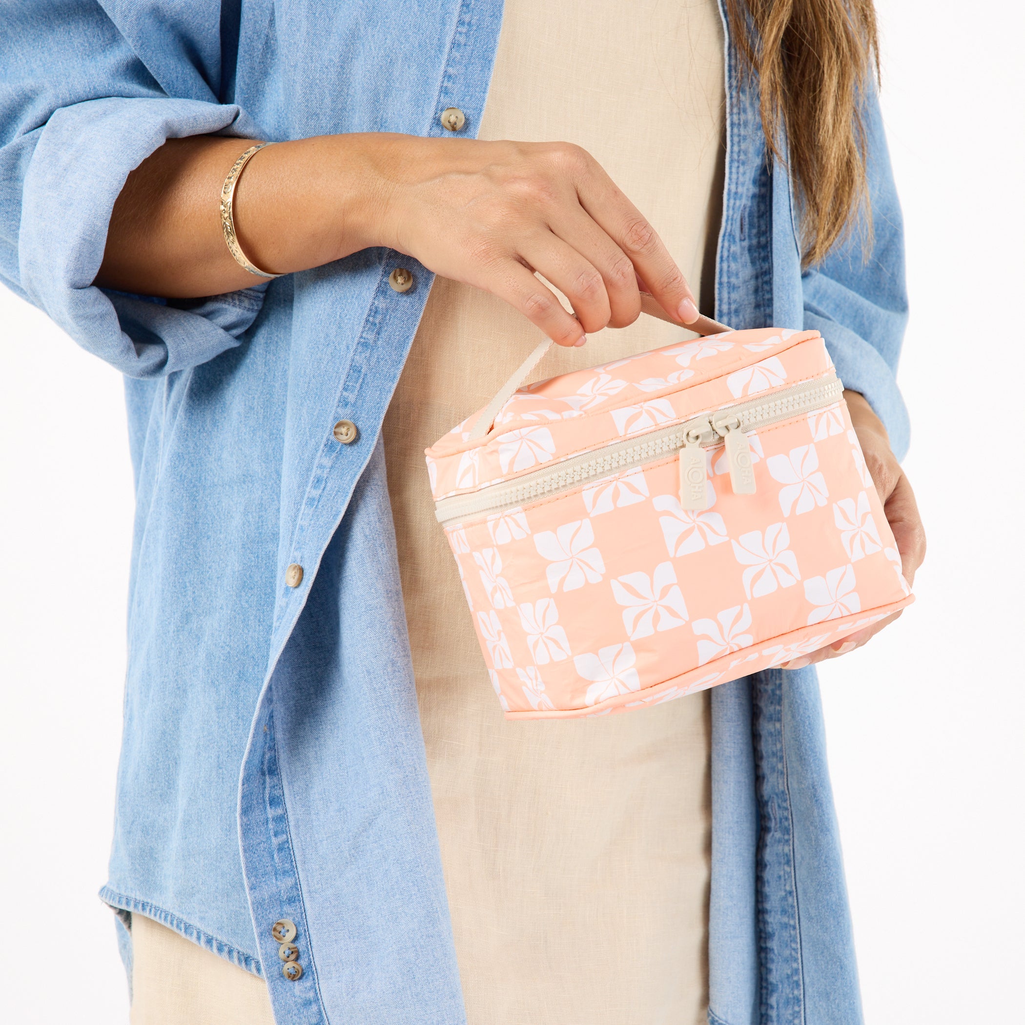 Pua Check Cabin Crew Kit / Peachy Aloha Collection