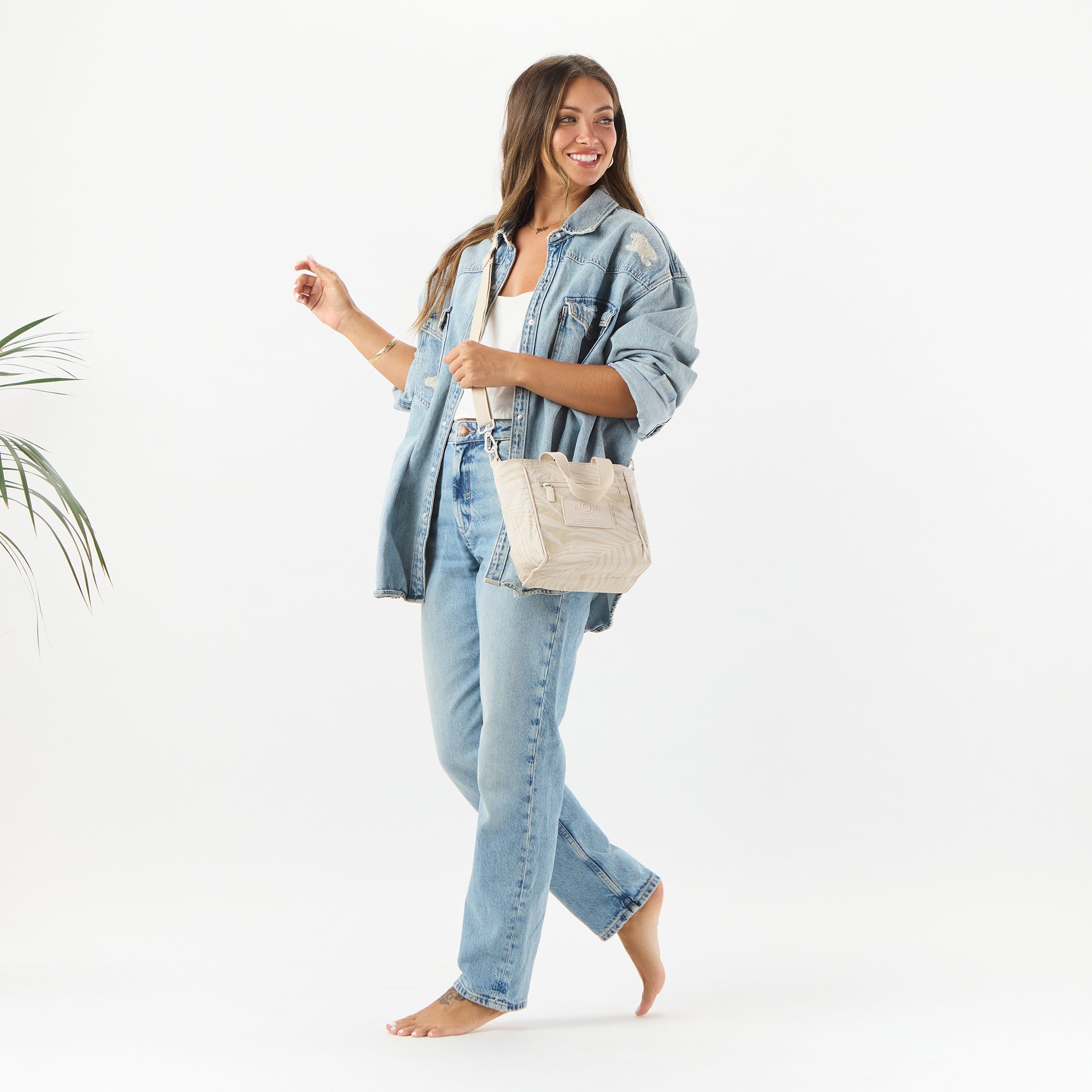 Areca Crossbody / Latte & Sandstone Aloha Collection