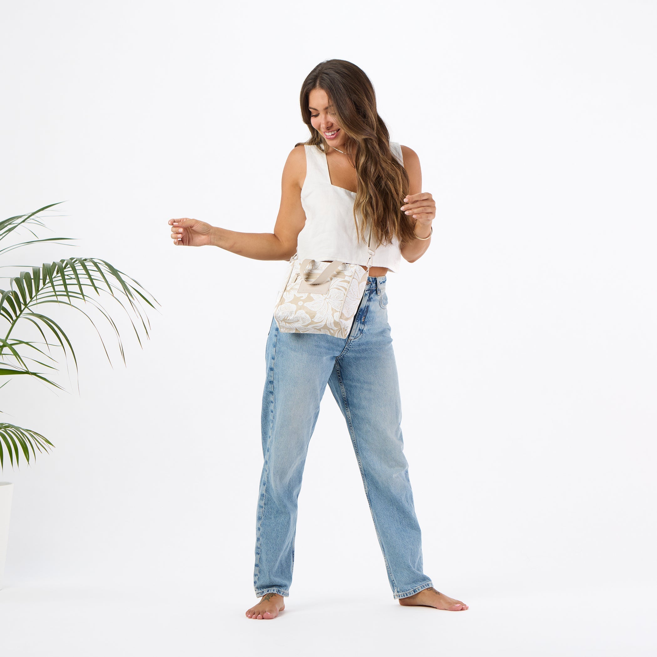 Breezy Crossbody / Latte Aloha Collection
