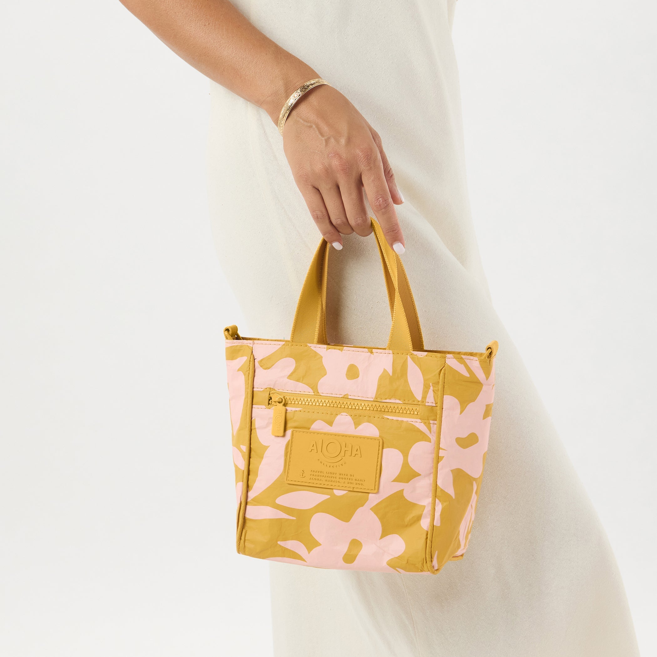 Fall Flowers Crossbody / Hey Girl & Hot Mustard Aloha Collection