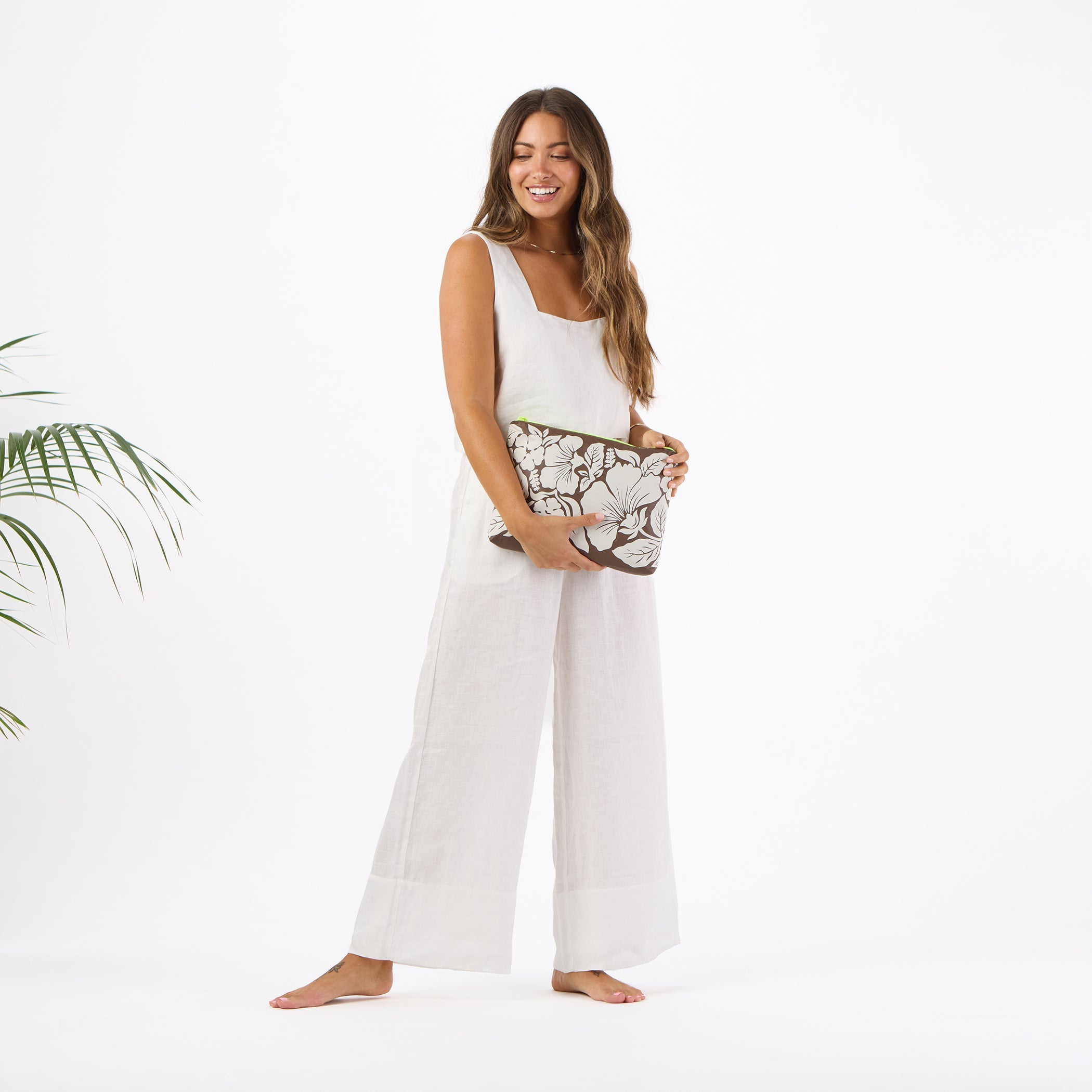 Heipua Mid Pouch / Sandstone & Coconut Aloha Collection