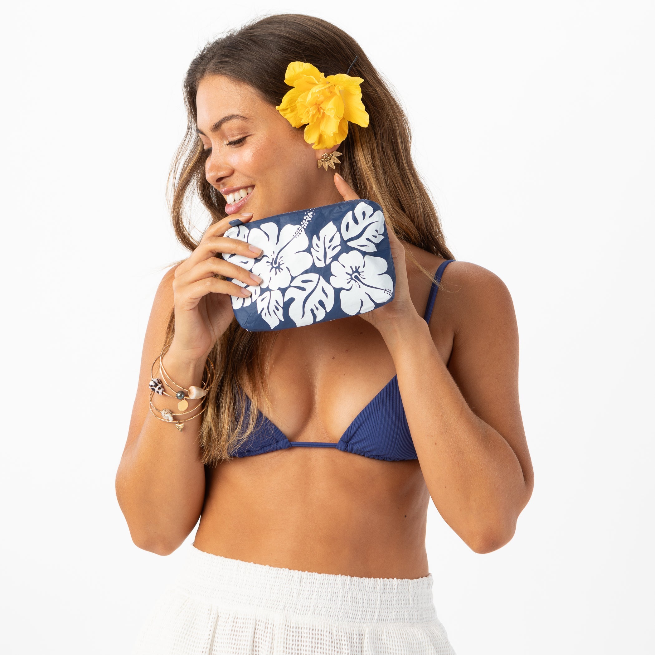 Big Island Hibiscus Mini Pouch / White/Navy Aloha Collection