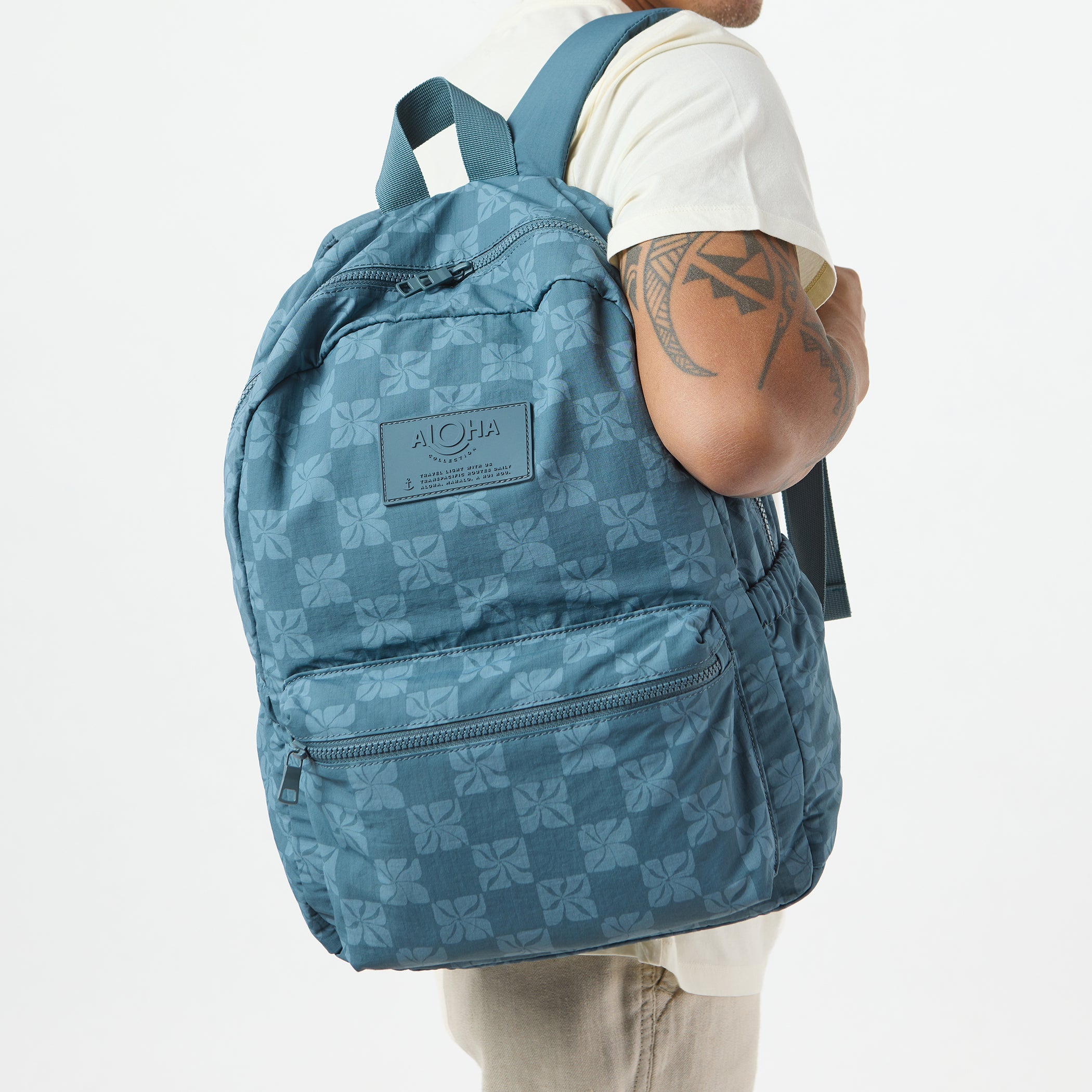 Pua Check Backpack / Slate Aloha Collection