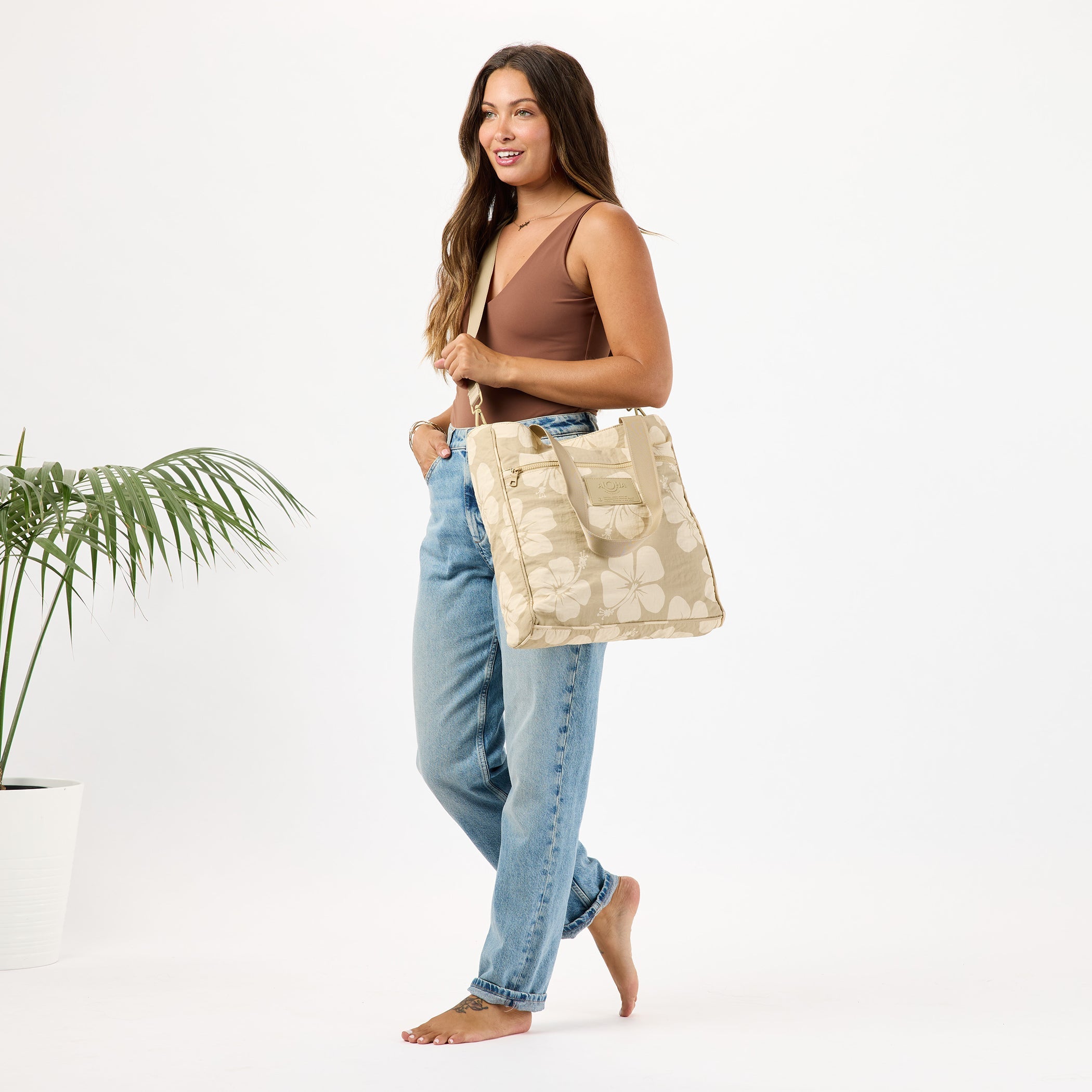 Hana Hou Daily Tote / Creme & Dune Aloha Collection