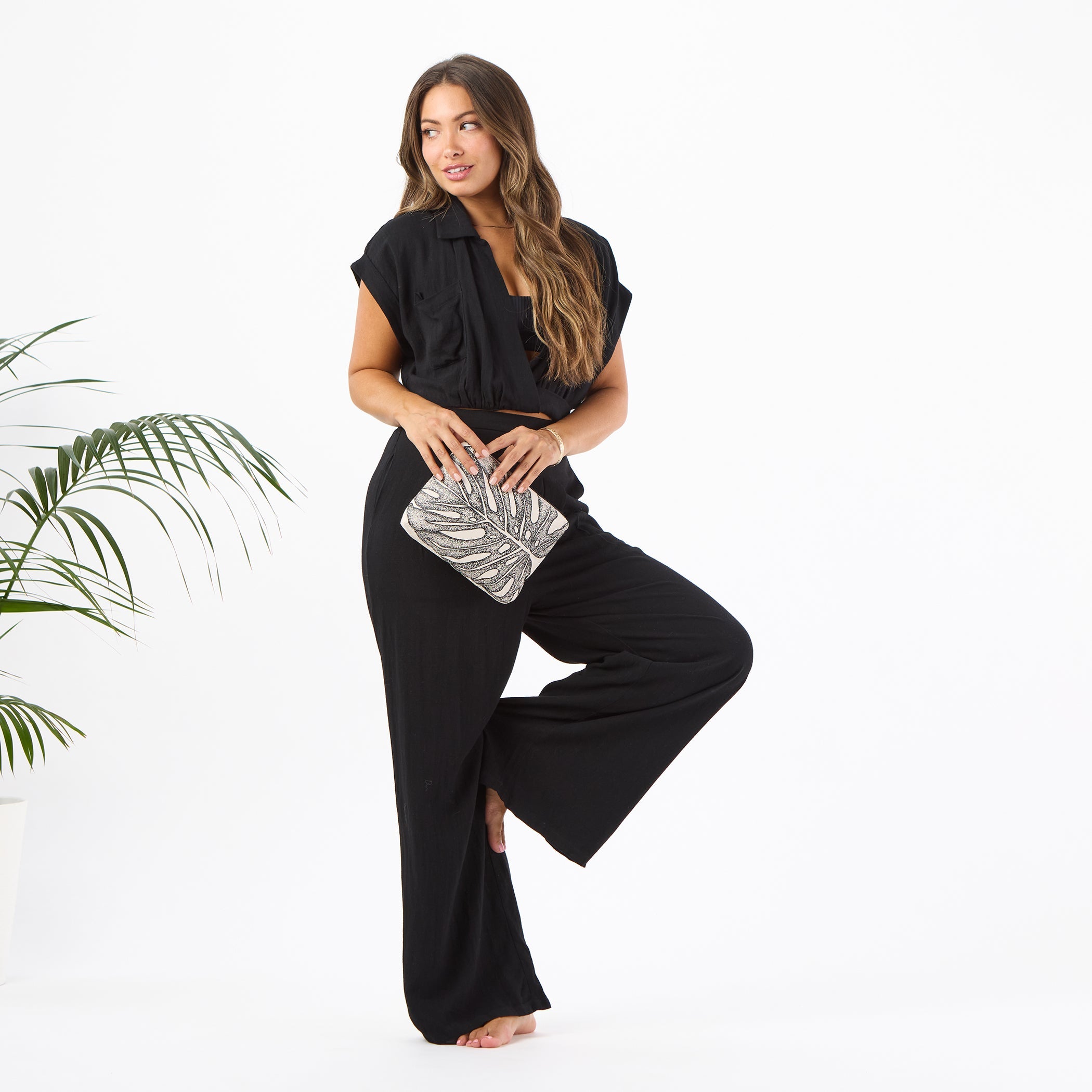 Deliciosa Small Pouch / Black & Sandstone Aloha Collection