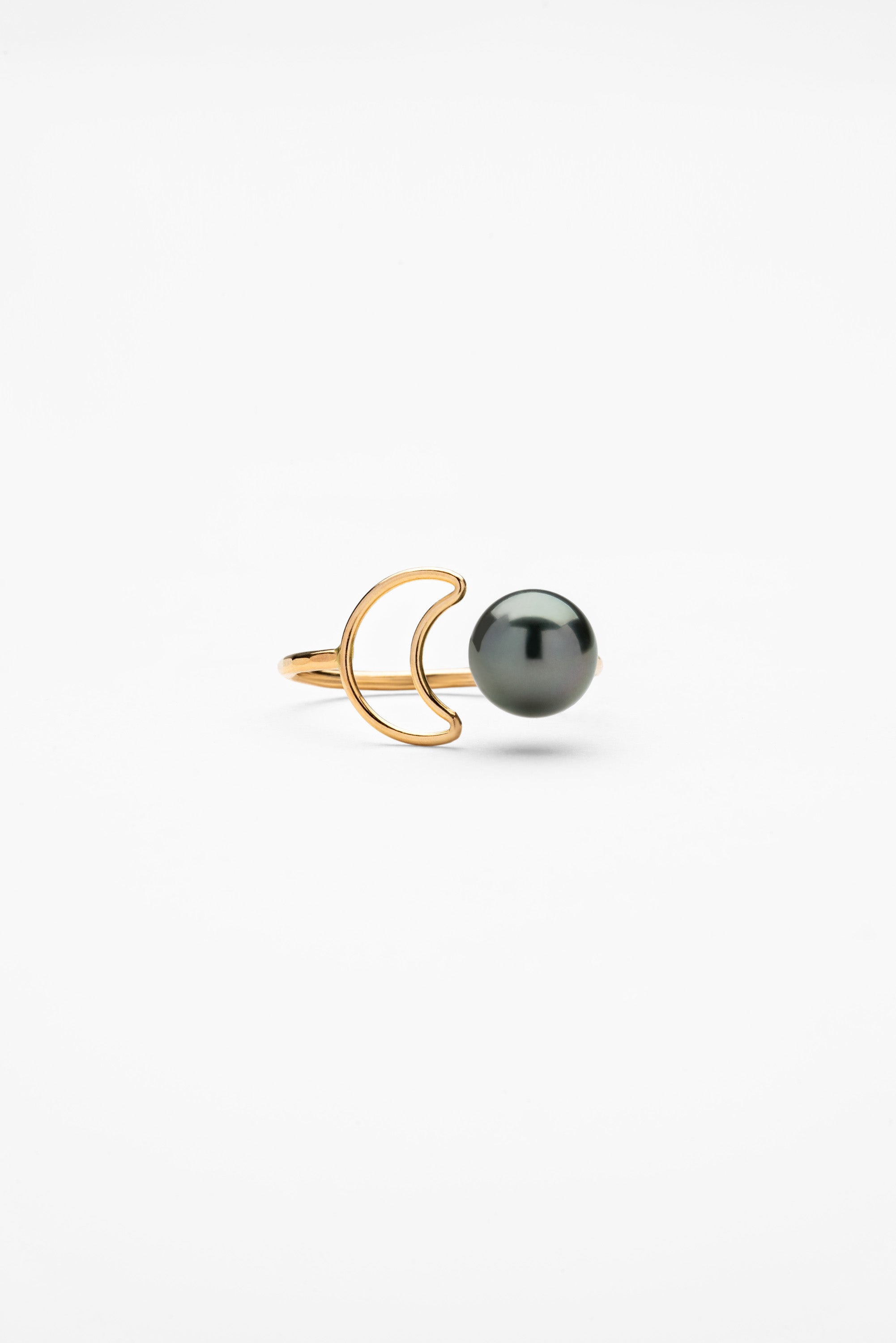 Mahina Momi Tahitian Pearl Moon Ring, Keani Hawai'i