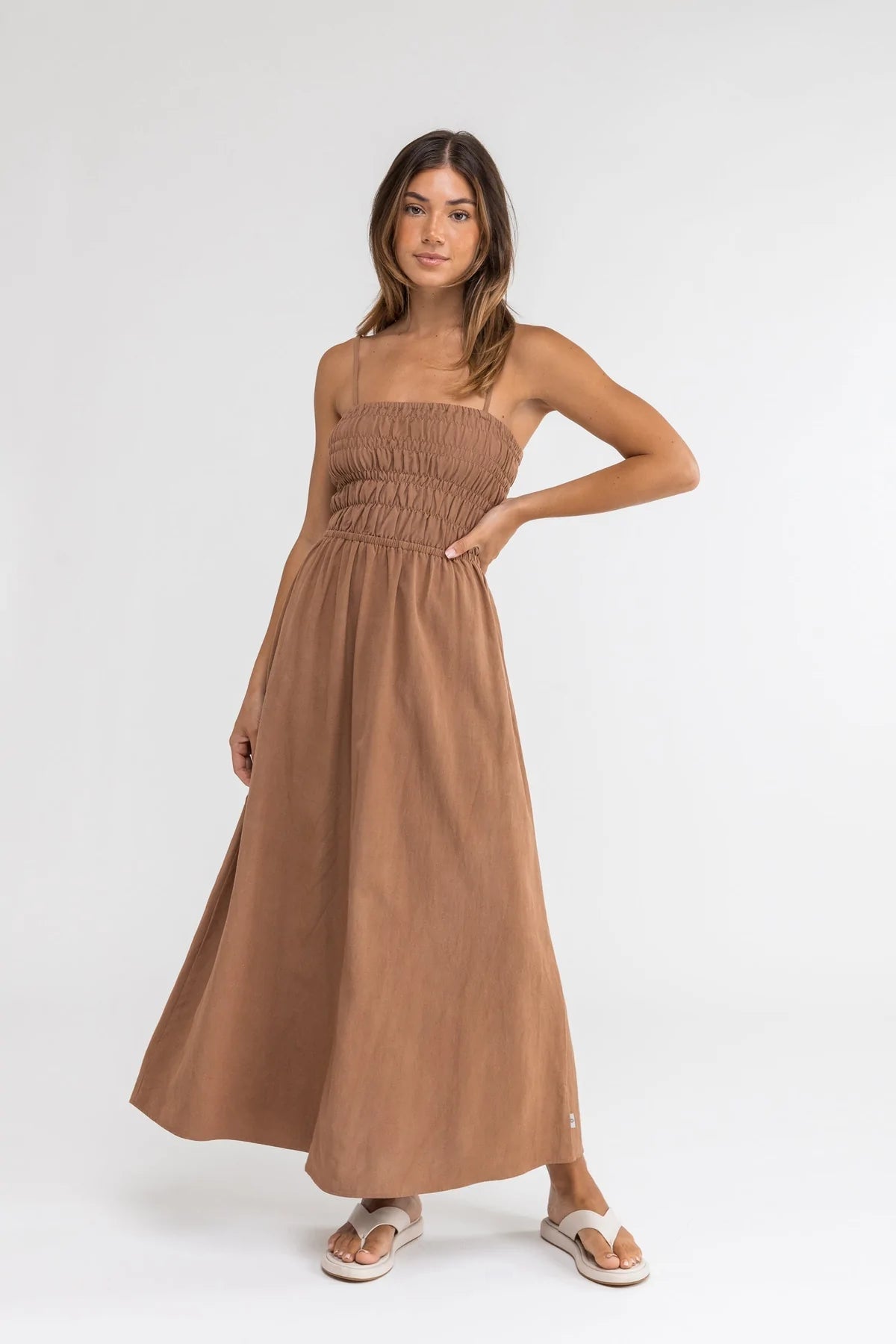 Rhythm Classic Shirred Midi Dress Caramel L