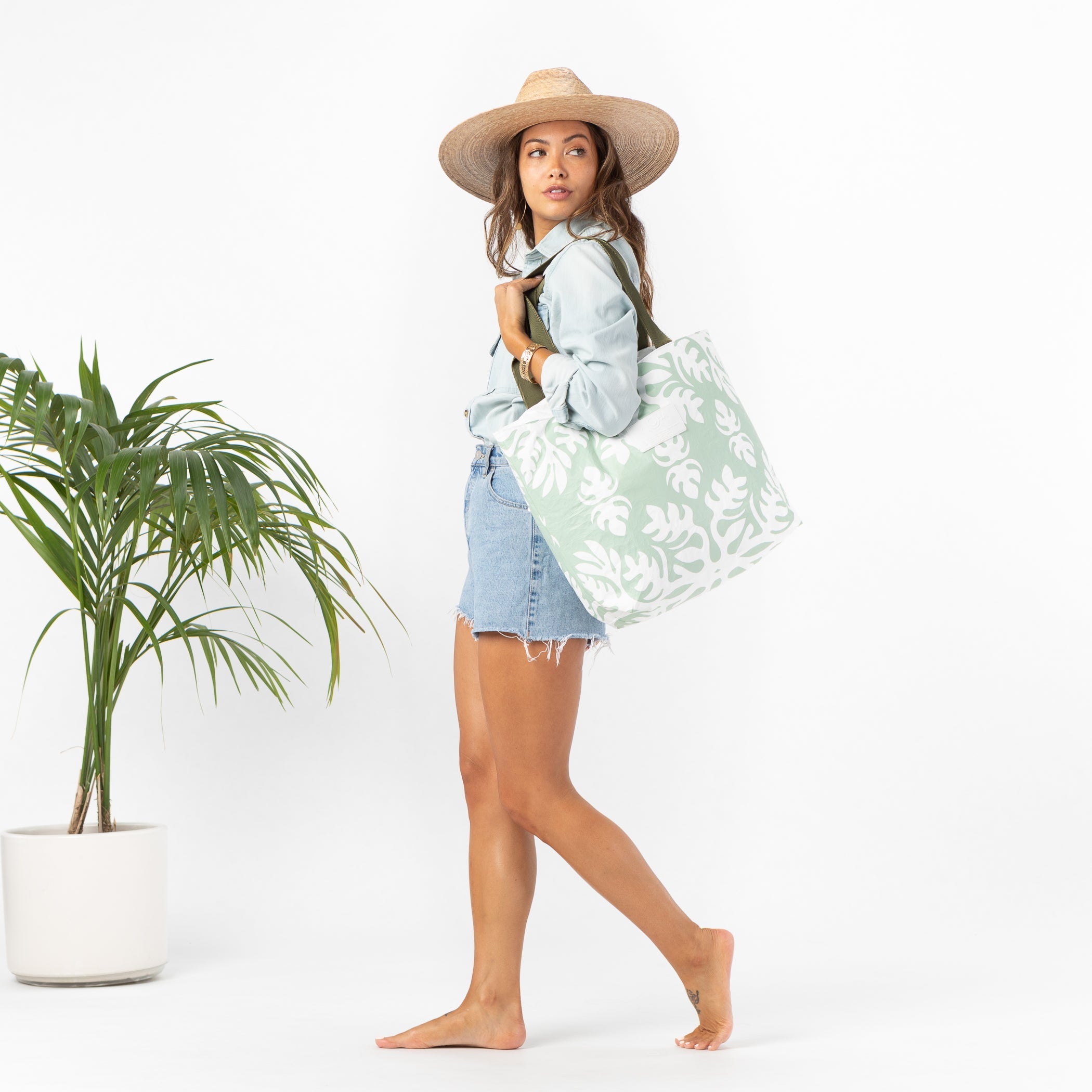 Mu'umu'u Day Tripper / Green Tea Aloha Collection
