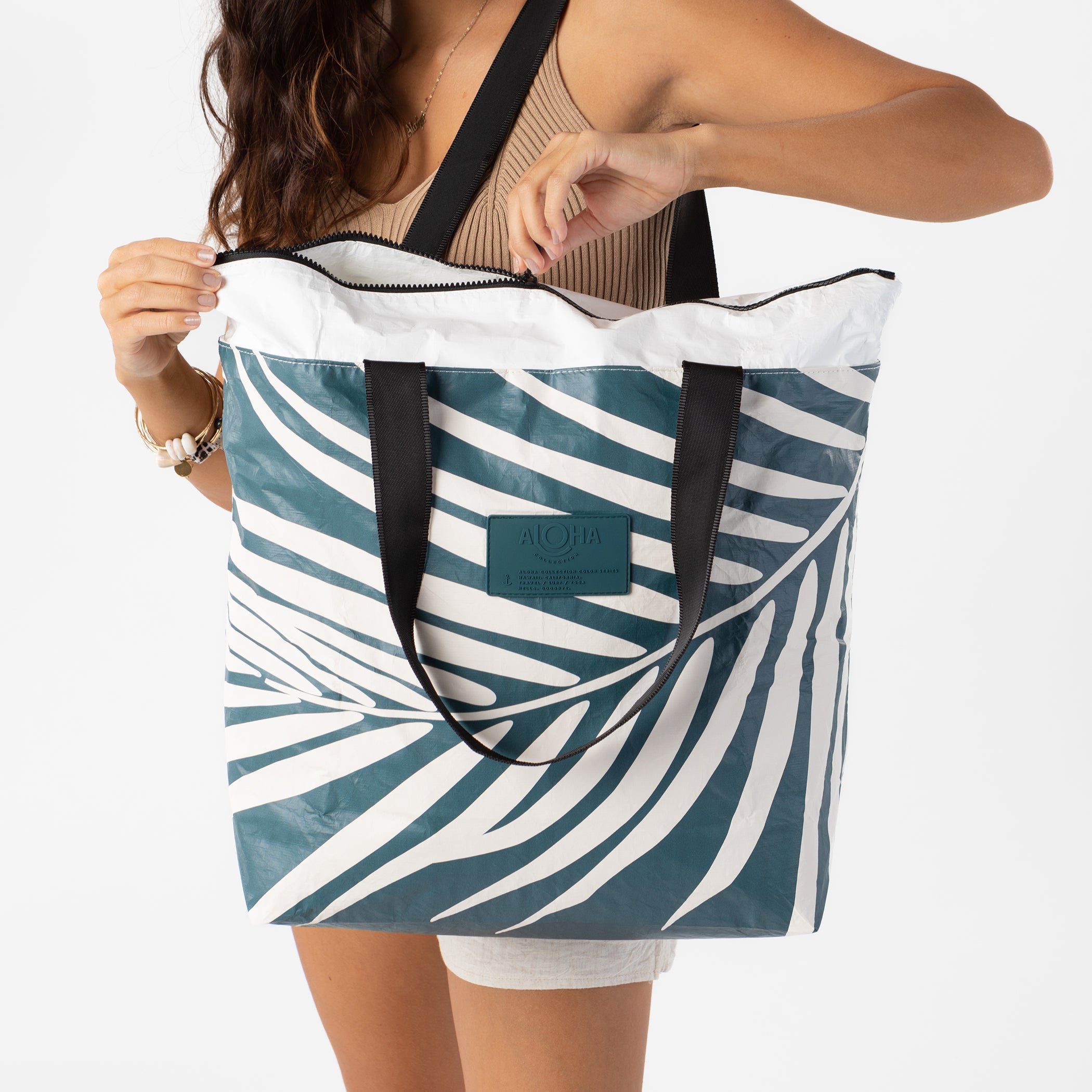 Shade Day Tripper / Adriatic Aloha Collection