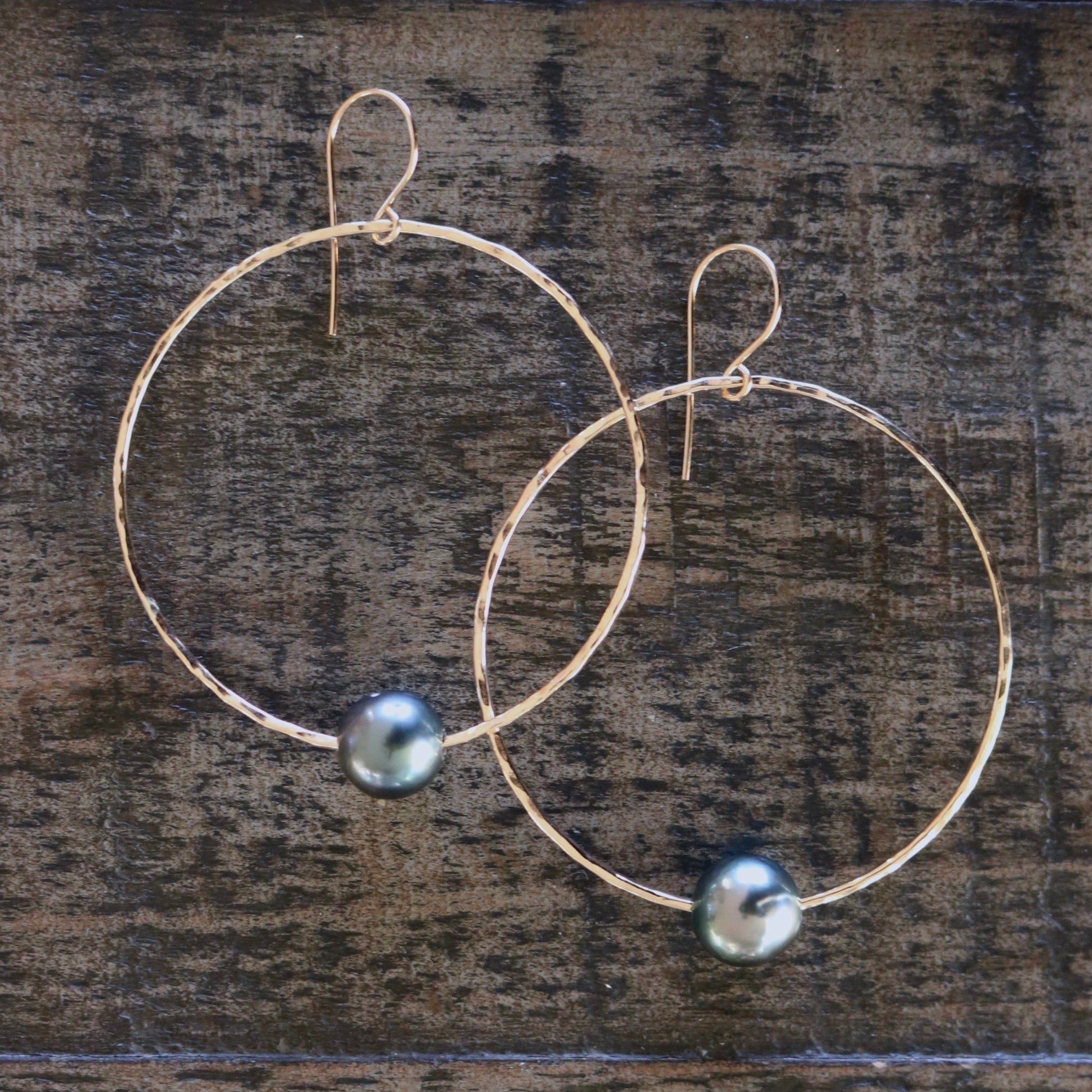 Tahitian Momi Hoops KEANI JEWELRY