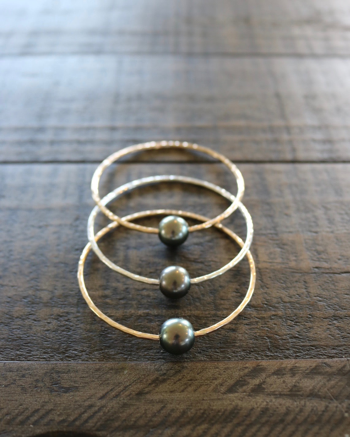 Black Tahitian Pearl Bangle, by Keani Hawai'i