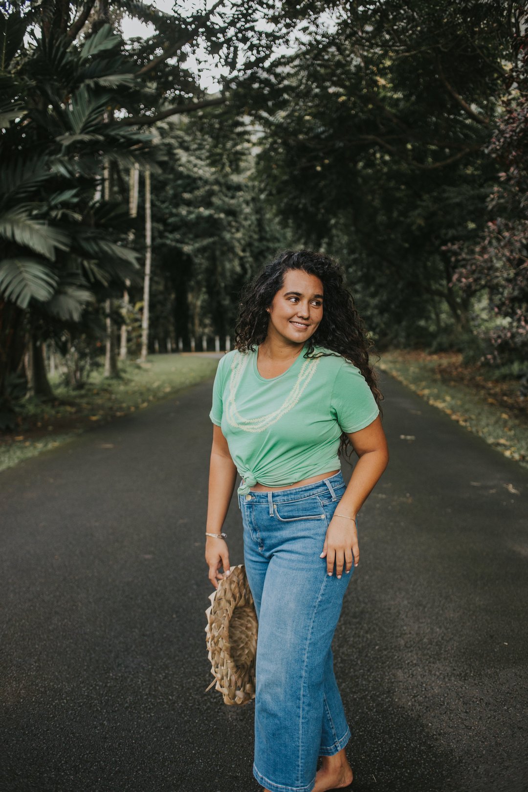 Lei Pakalana Tee Mahina Made