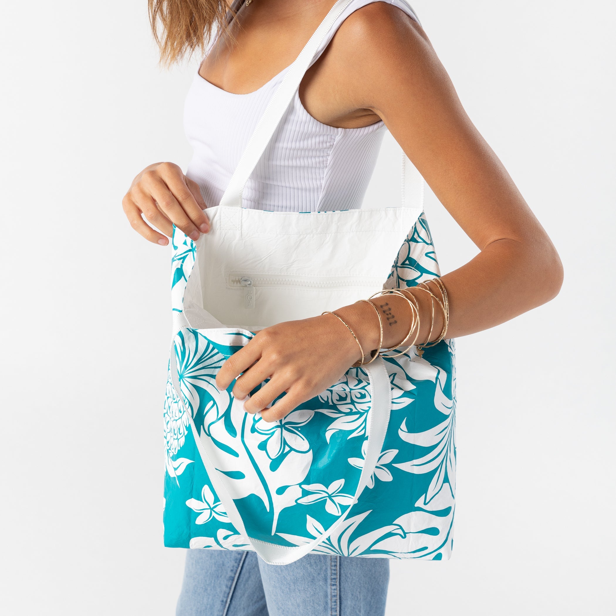 Pa'ina Reversible Tote / Marine Aloha Collection