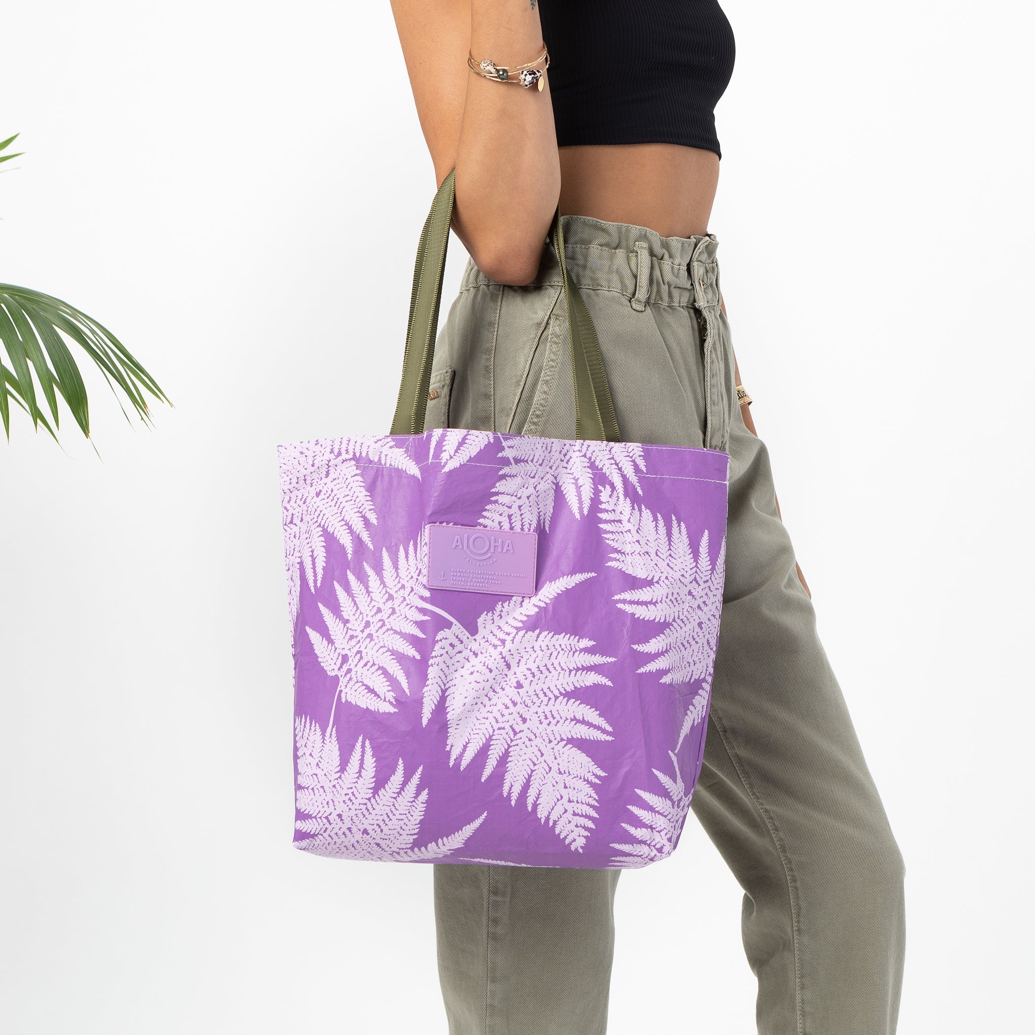 Palapalai Reversible Tote / Lilac Aloha Collection