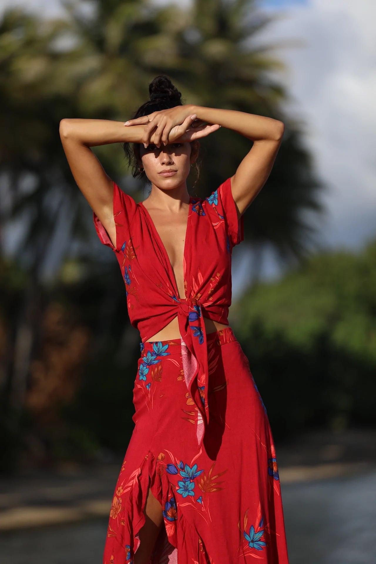 Tahiti Knot Top XIX PALMS