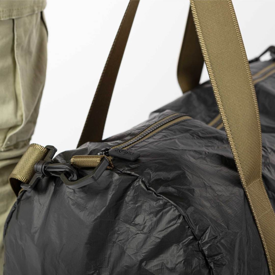 Waikiki Seal Duffle / Charcoal Black Aloha Collection