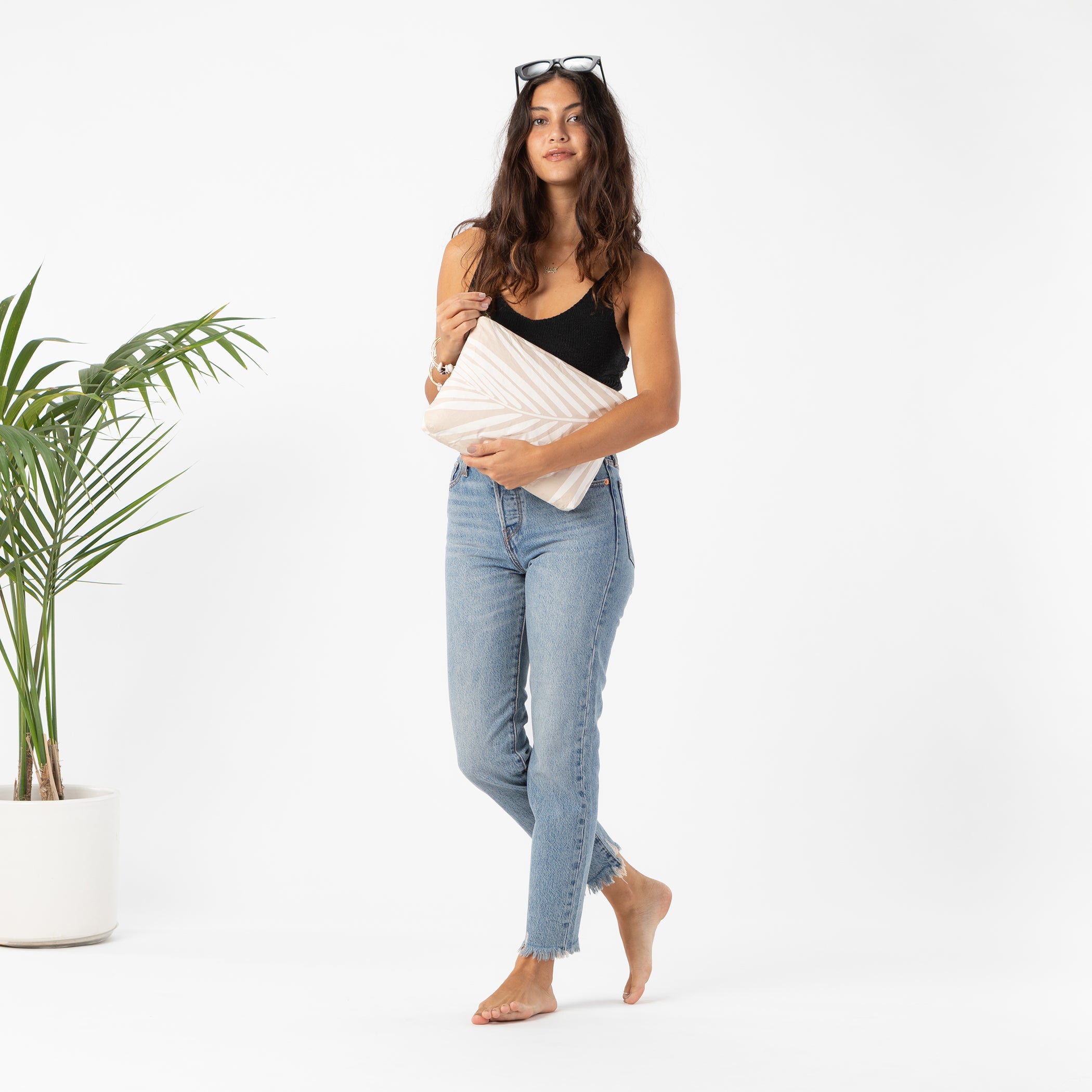 Shade Mid Pouch / Seawall Aloha Collection