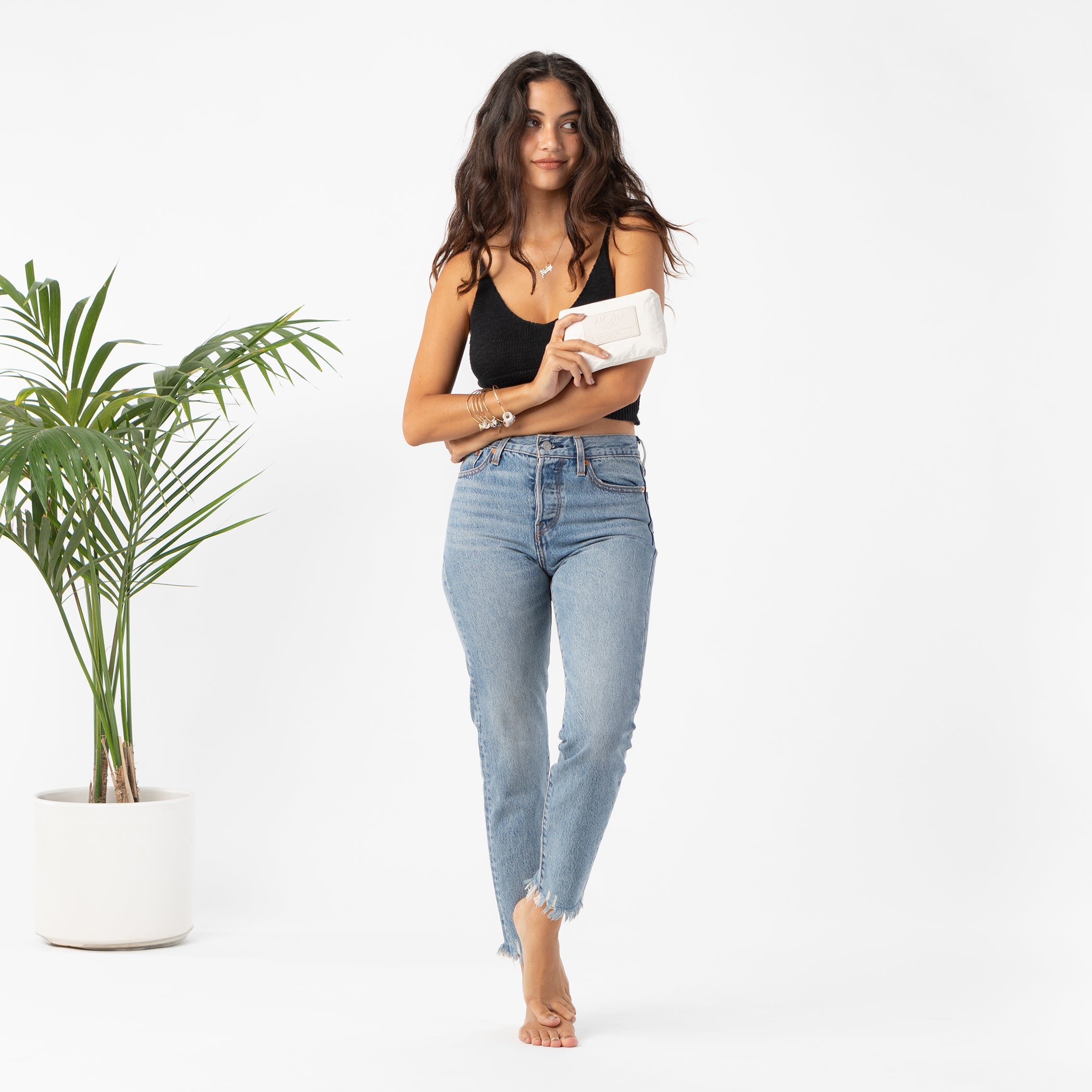 Monochrome Mini Pouch / Sandstone Aloha Collection