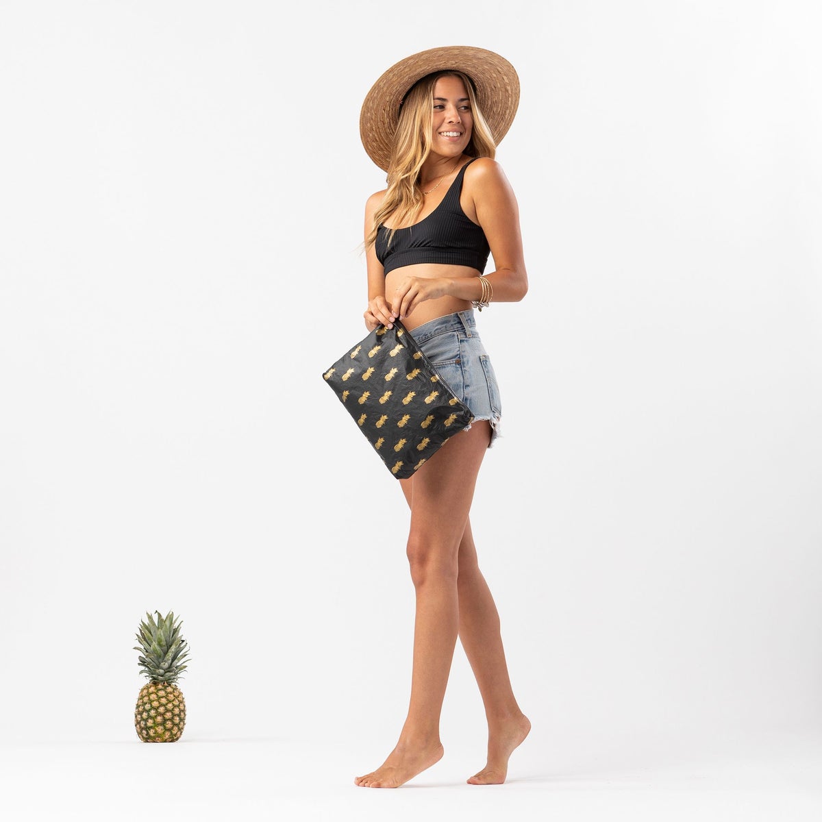 Pineapple Royale Mid Pouch / Gold & Black Aloha Collection