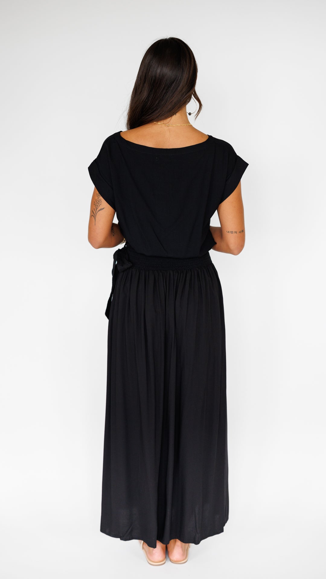 Kalei Skirt / Solid Black Khush Clothing