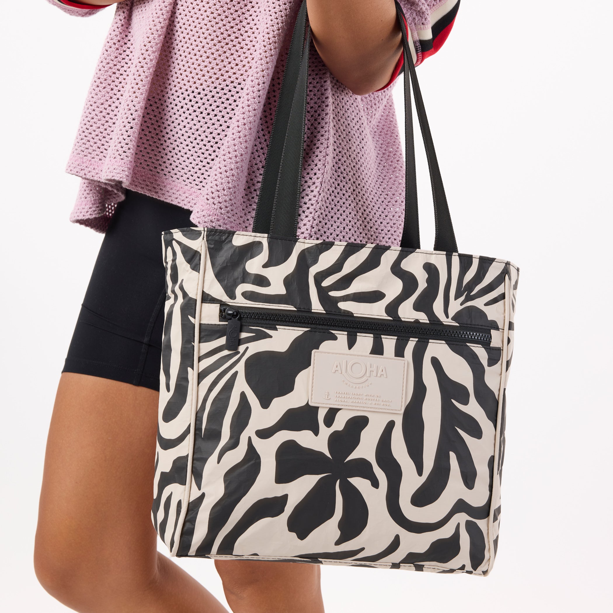 Float Go-To Tote / Black & Sandstone
