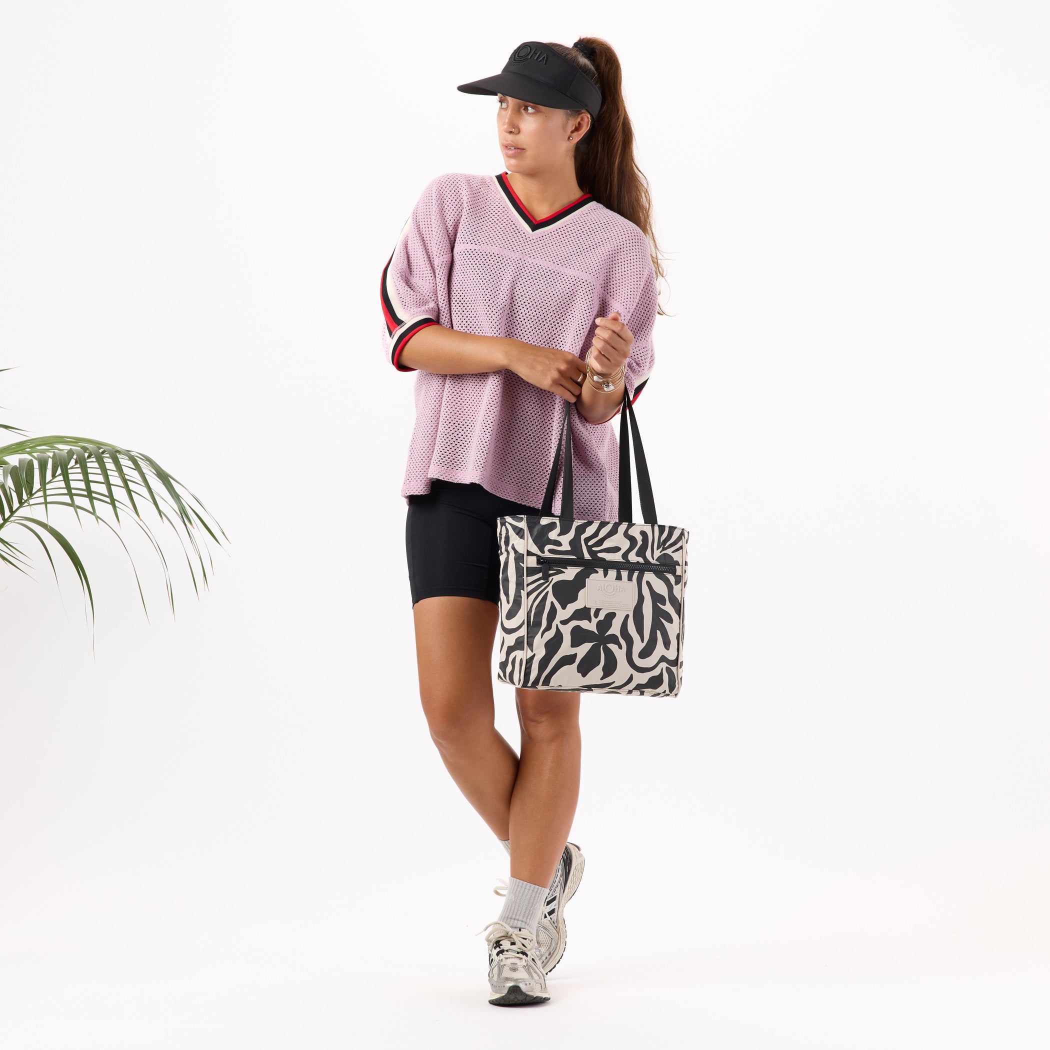 Float Go-To Tote / Black & Sandstone