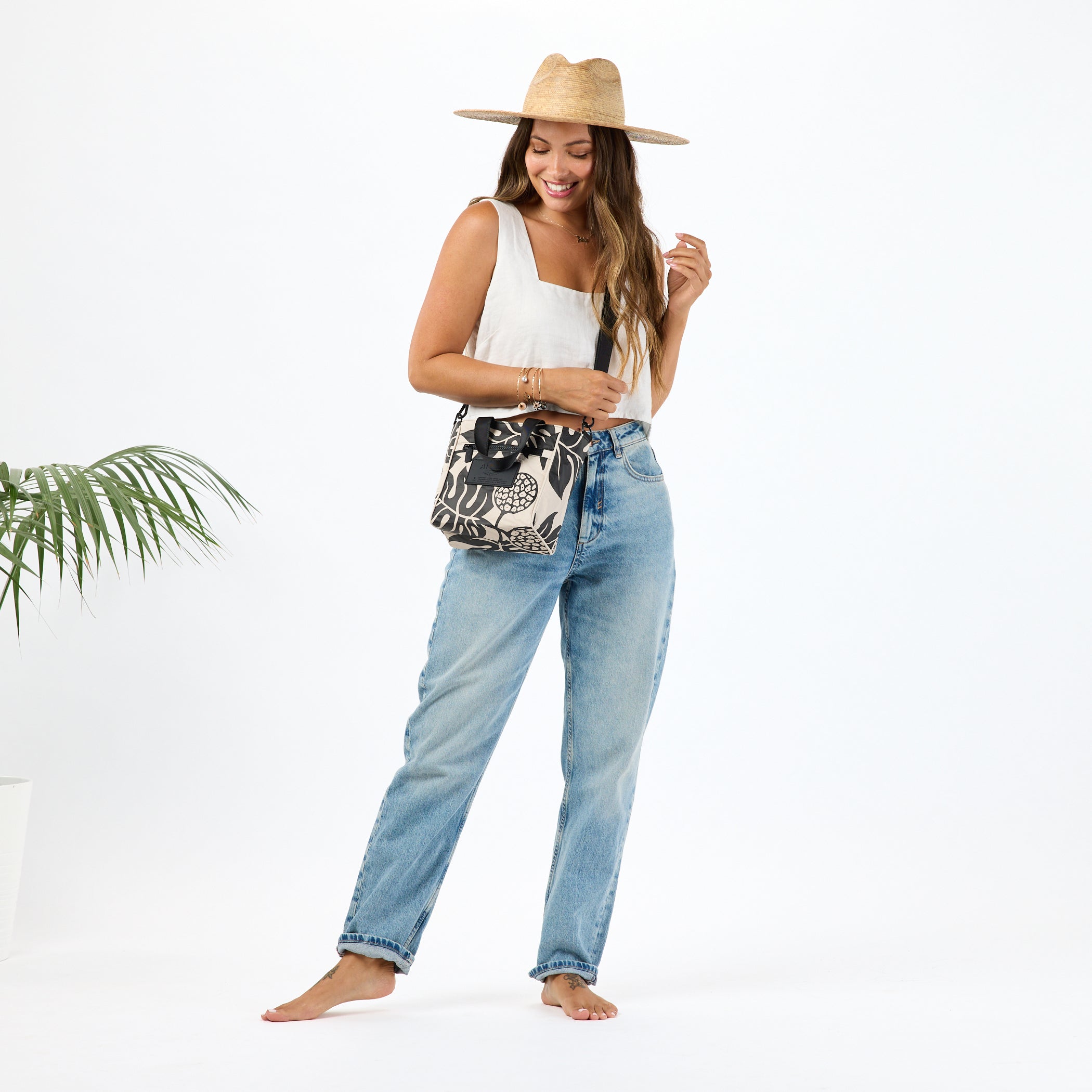 Holomua Crossbody / Black & Sandstone Aloha Collection
