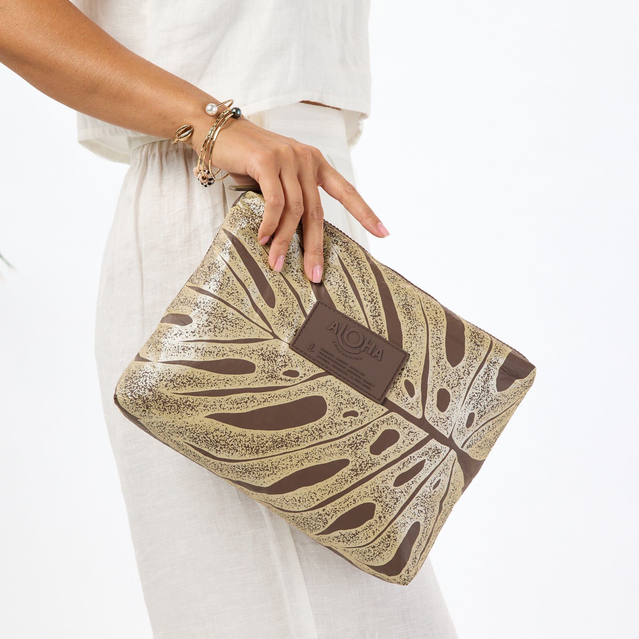 Deliciosa Mid Pouch / Luster & Coconut Aloha Collection