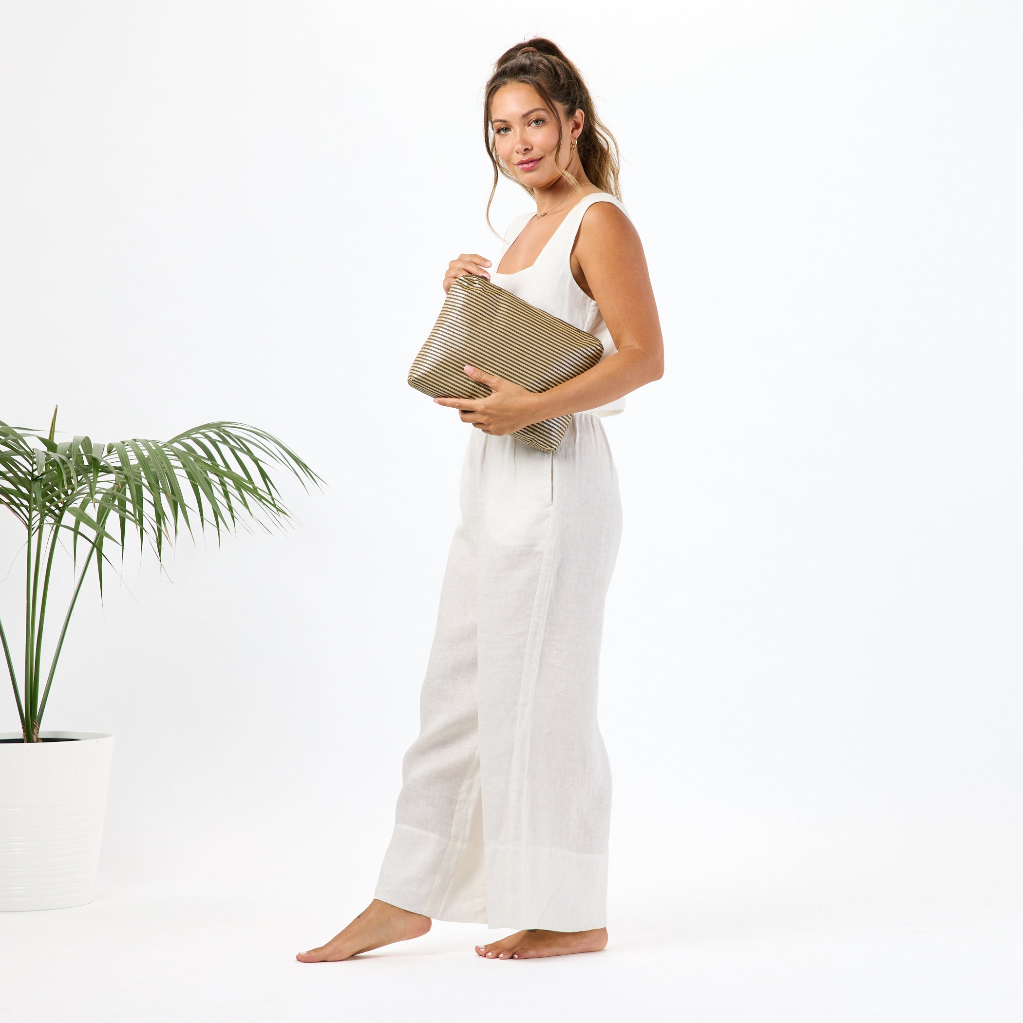 Deliciosa Mid Pouch / Luster & Coconut Aloha Collection