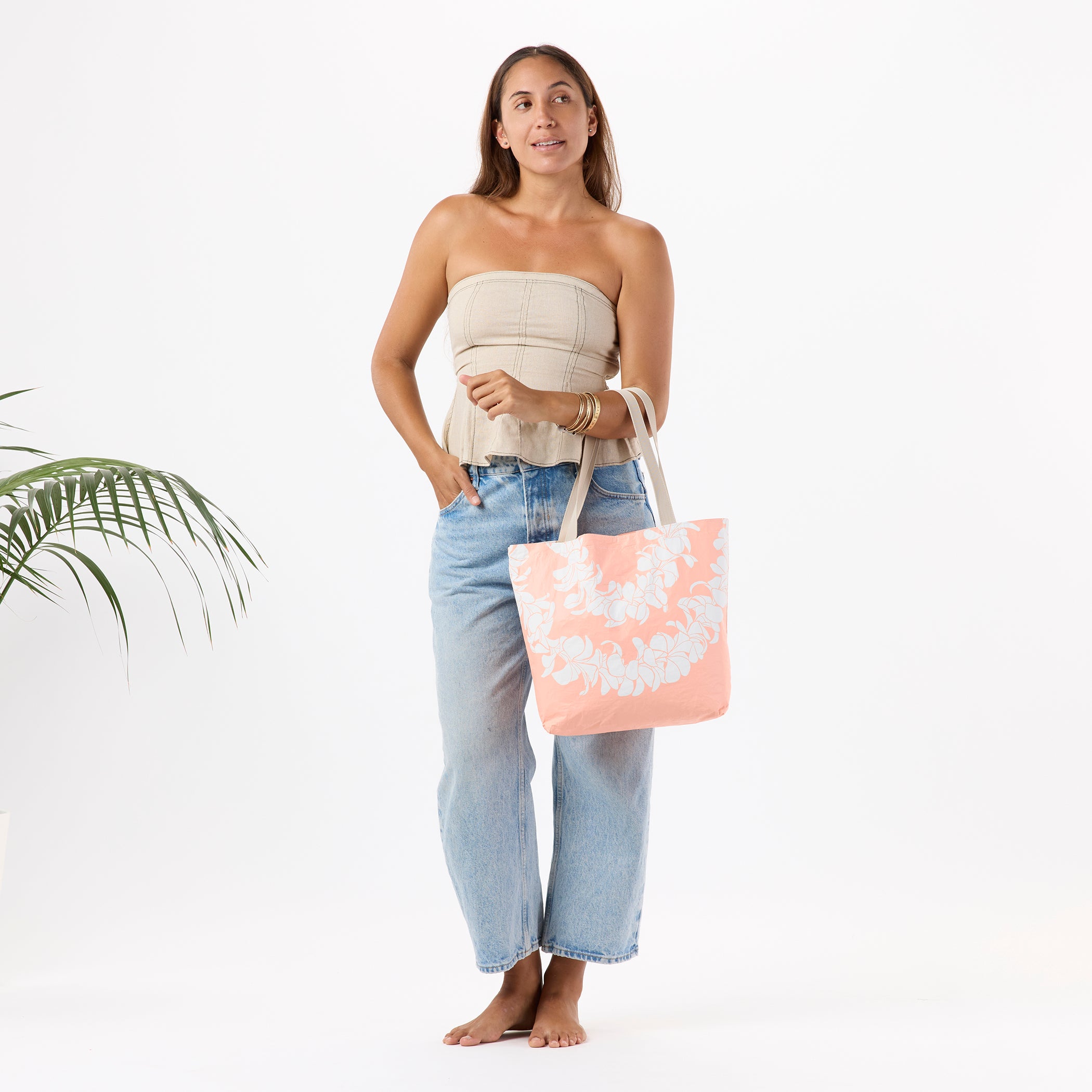 Plumeria Lei Reversible Tote / Peachy