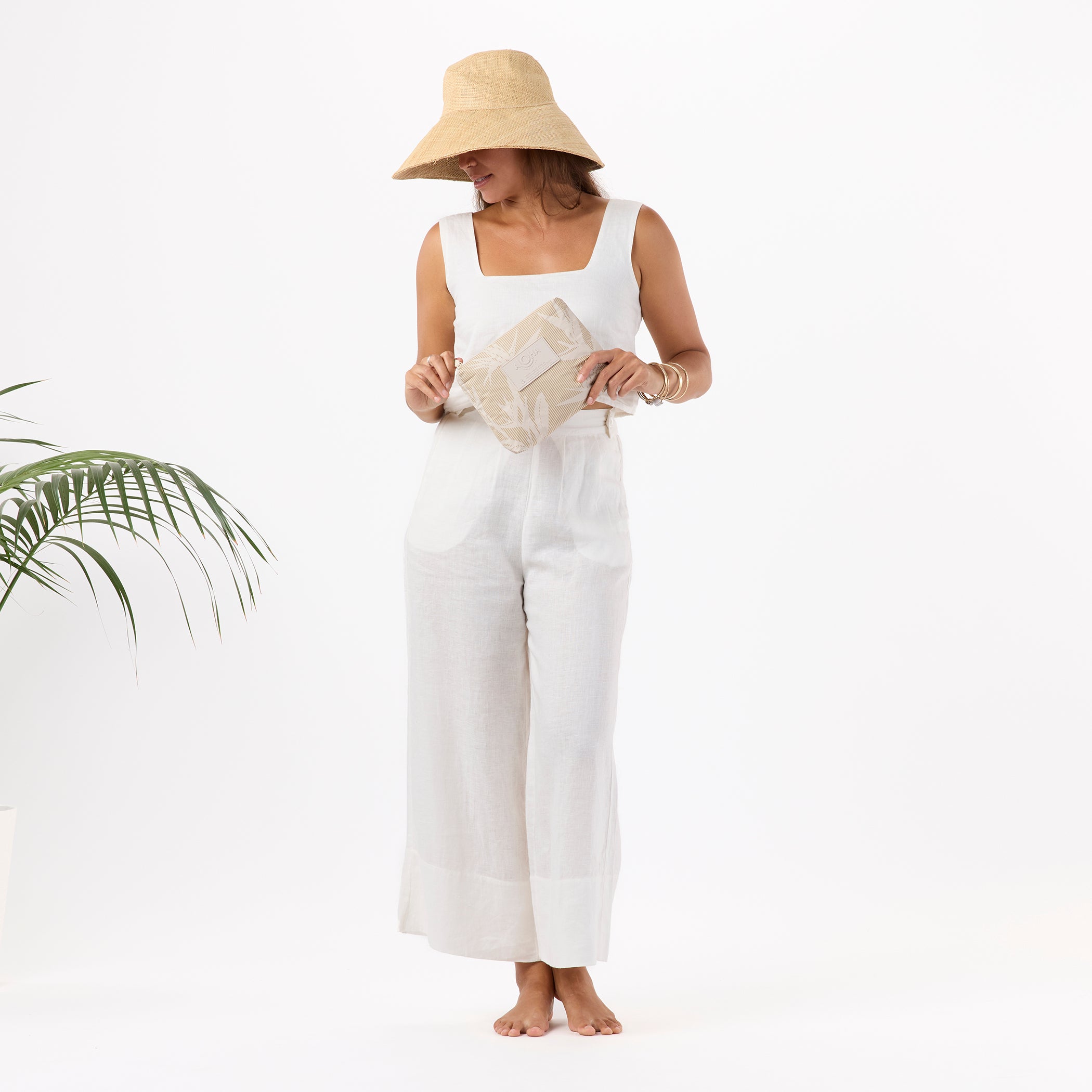 Paradise Small Pouch / Iced Coffee & Sandstone