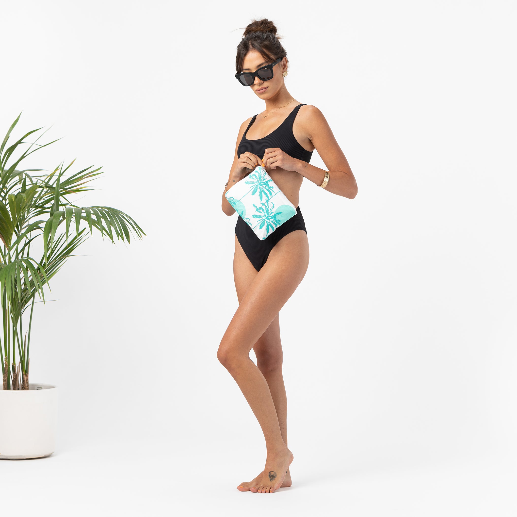 Sun Palm Small Pouch / Pool