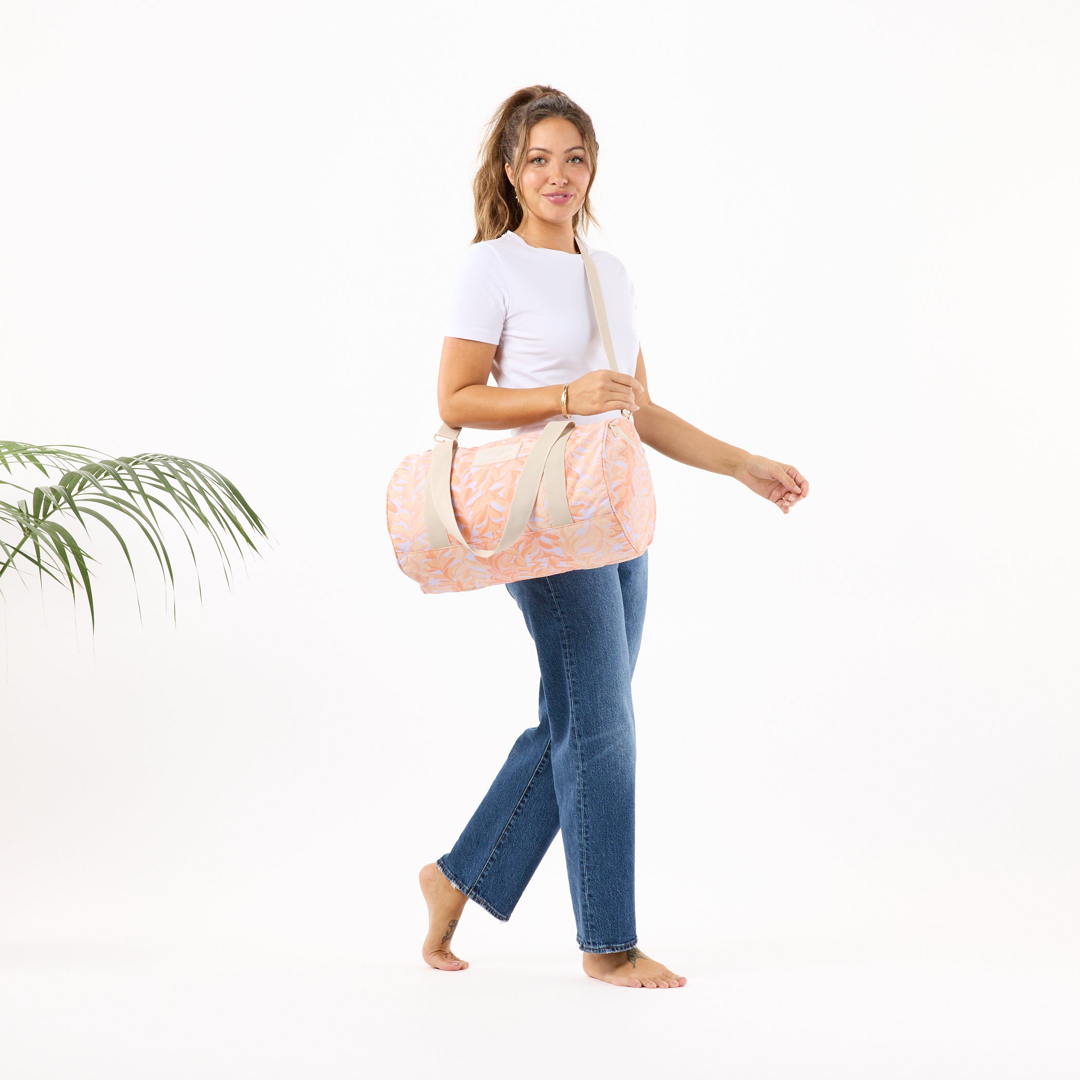 Lei Stand Sporty Duffle / Peachy Aloha Collection