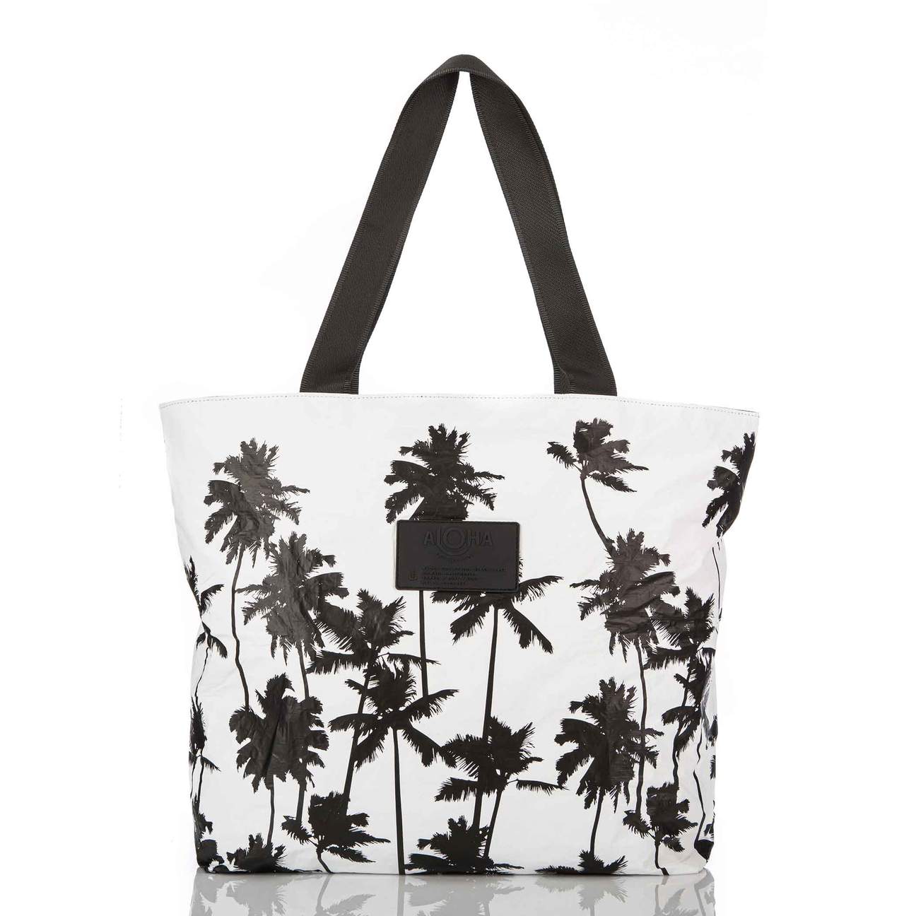 Coco Palms Day Tripper / Black & White