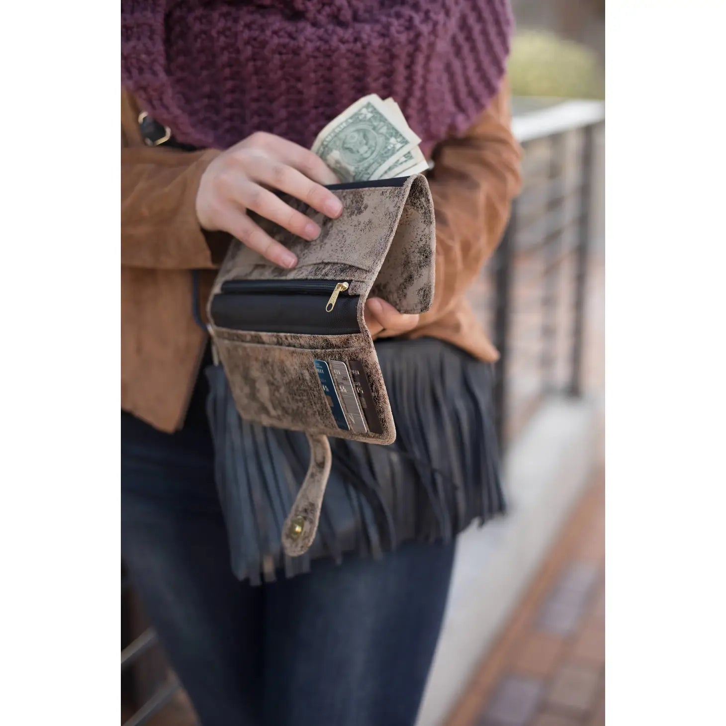 Mila Trifold Wallet / Gold